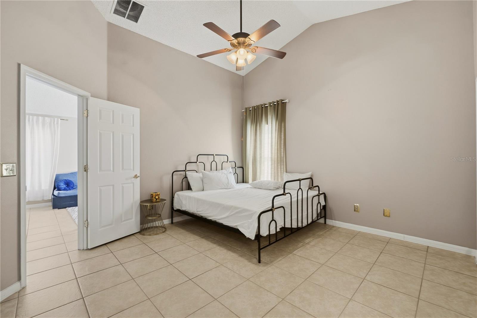 LEGACY PARK PH 03 - Residential Lease