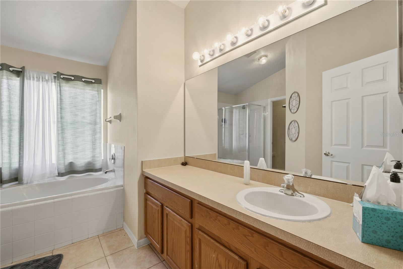 LEGACY PARK PH 03 - Residential Lease