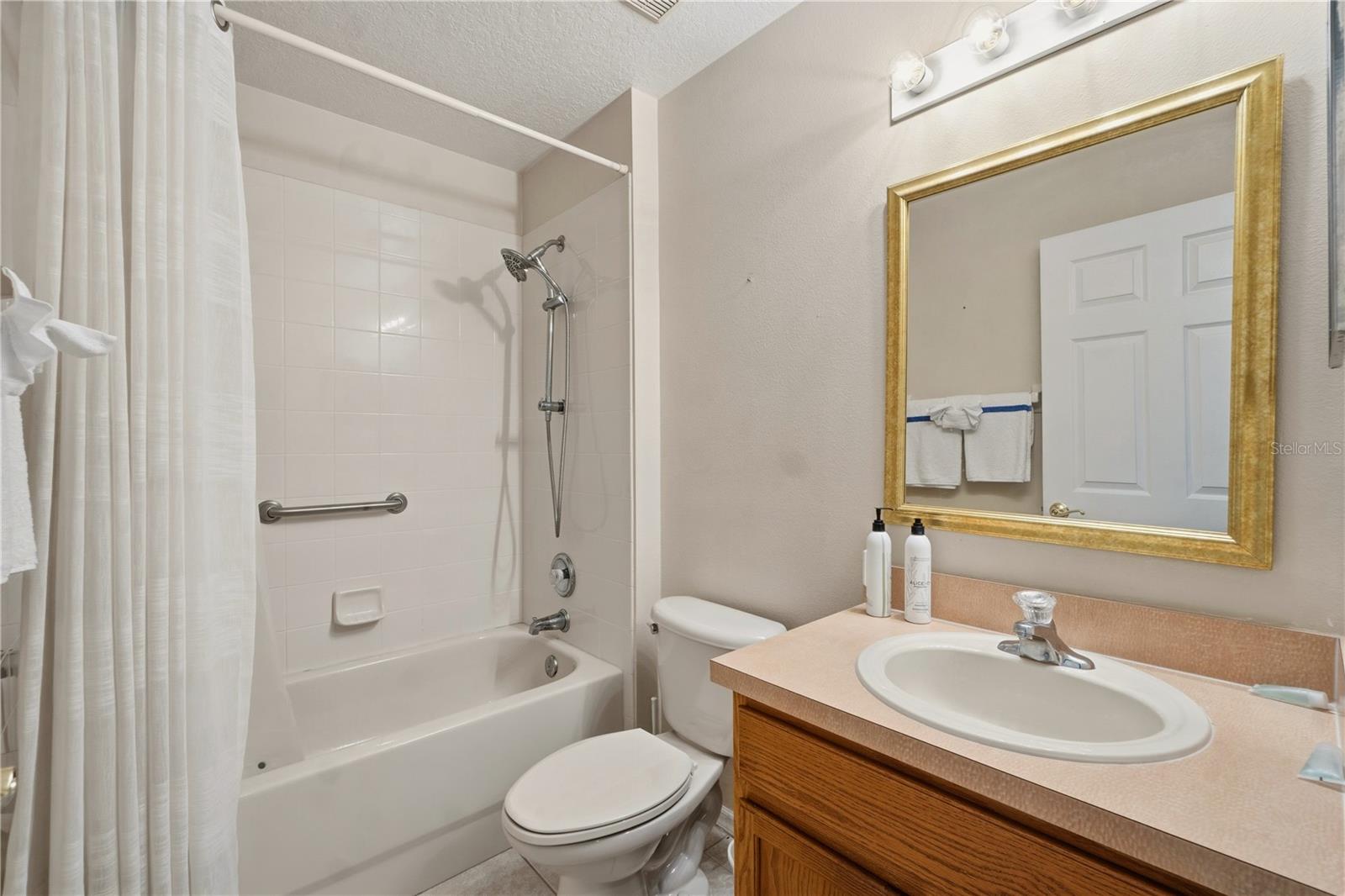 LEGACY PARK PH 03 - Residential Lease