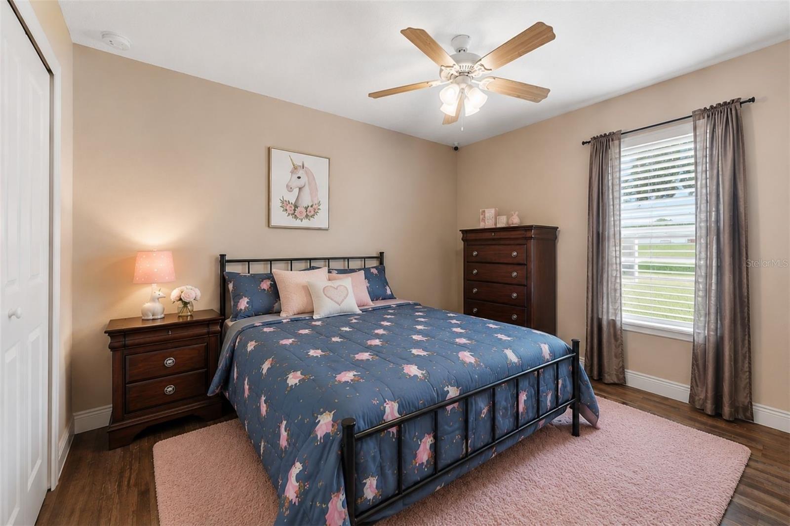 VISTA OAKS - Residential