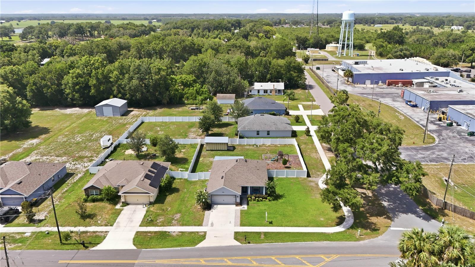 VISTA OAKS - Residential