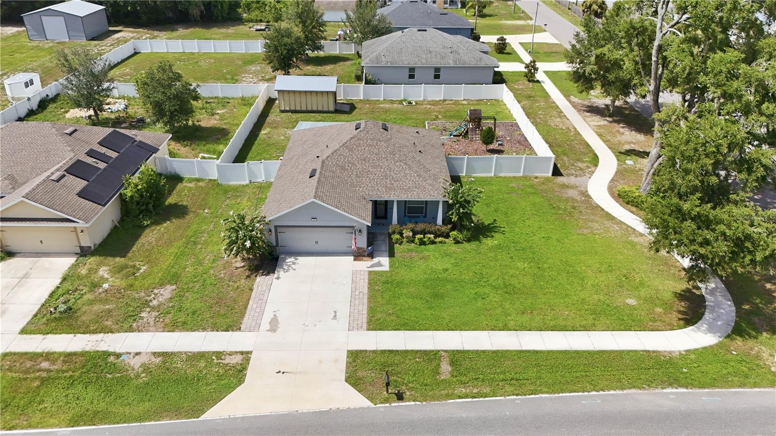 VISTA OAKS - Residential