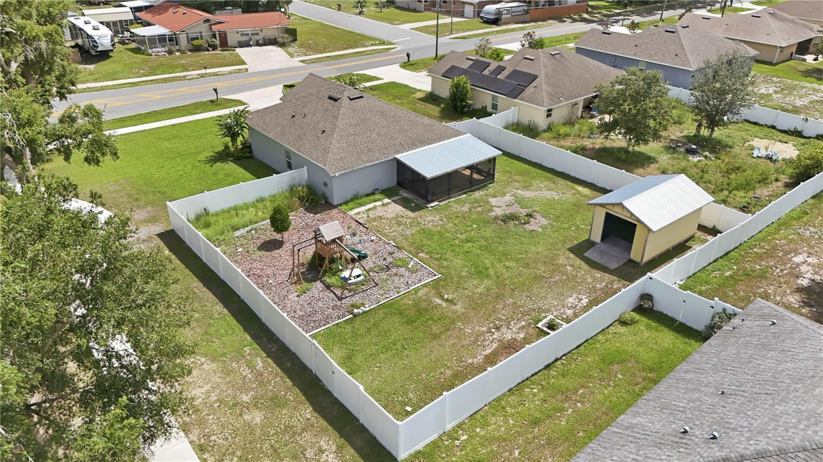 VISTA OAKS - Residential