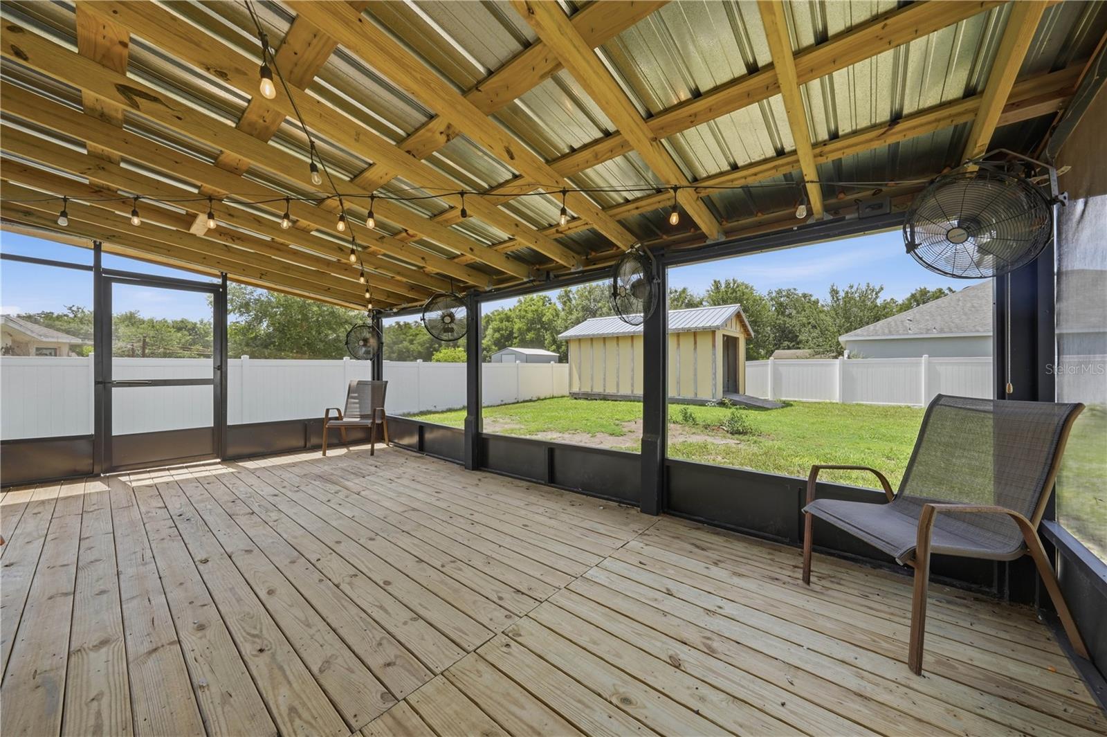 VISTA OAKS - Residential