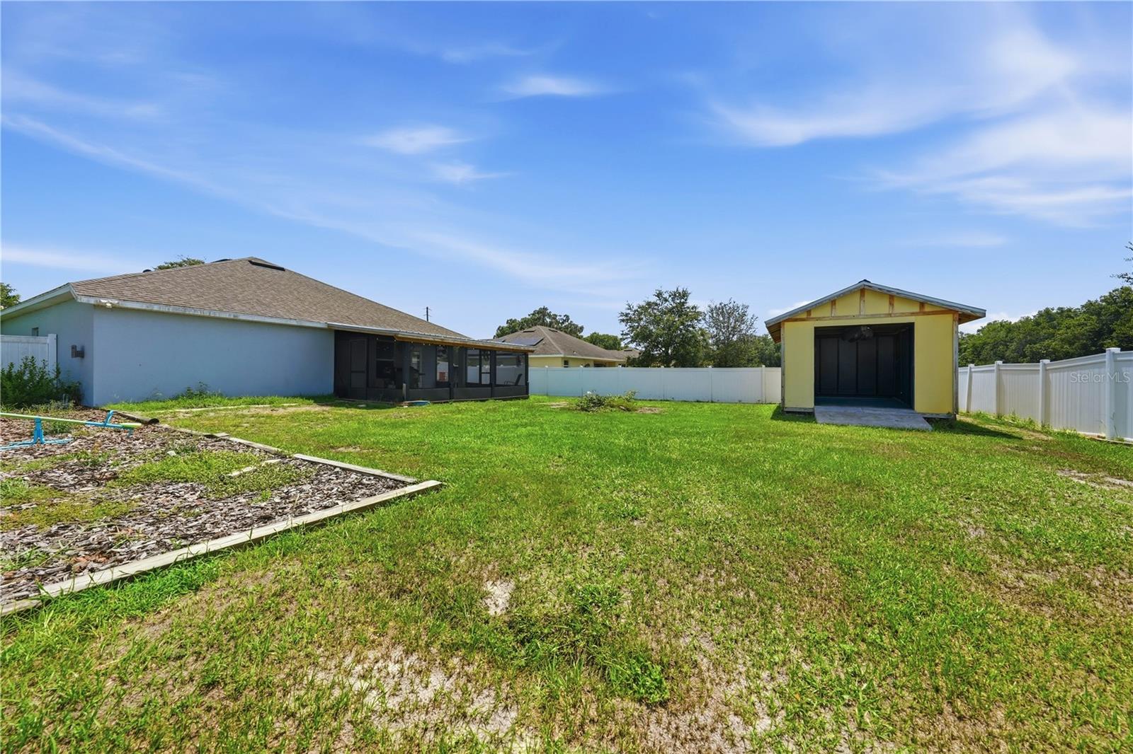 VISTA OAKS - Residential