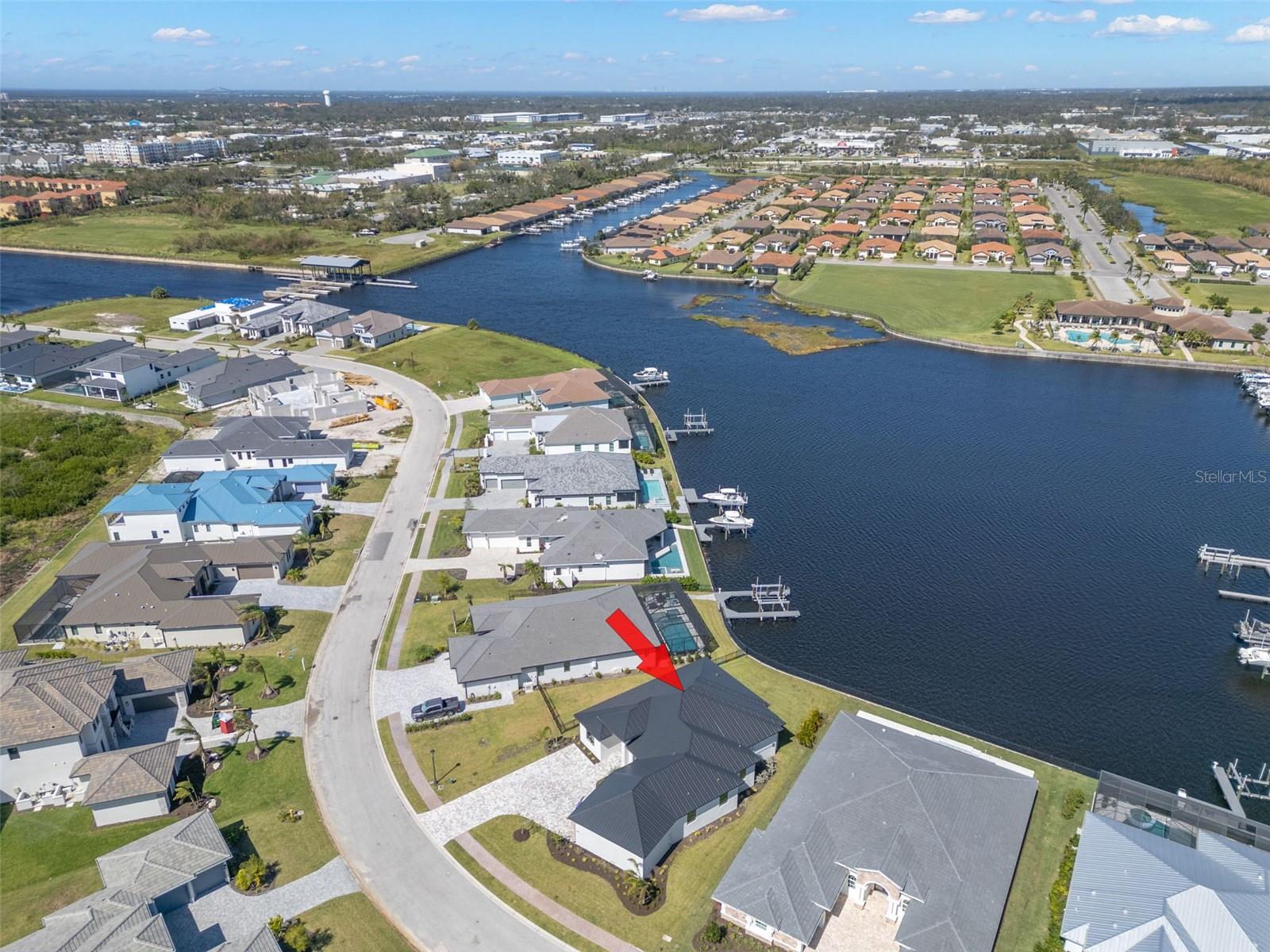SANCTUARY COVE - Residential