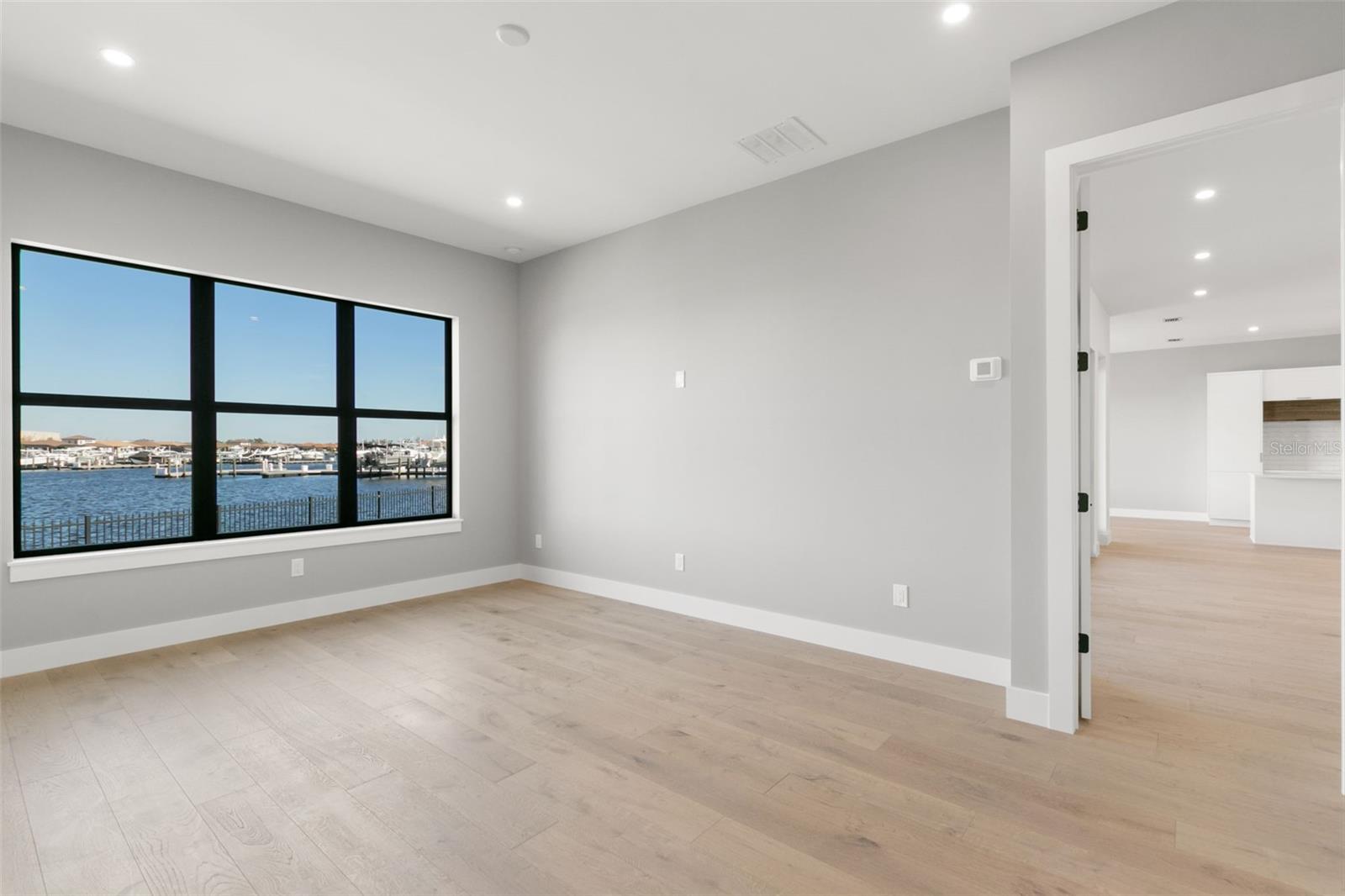SANCTUARY COVE - Residential