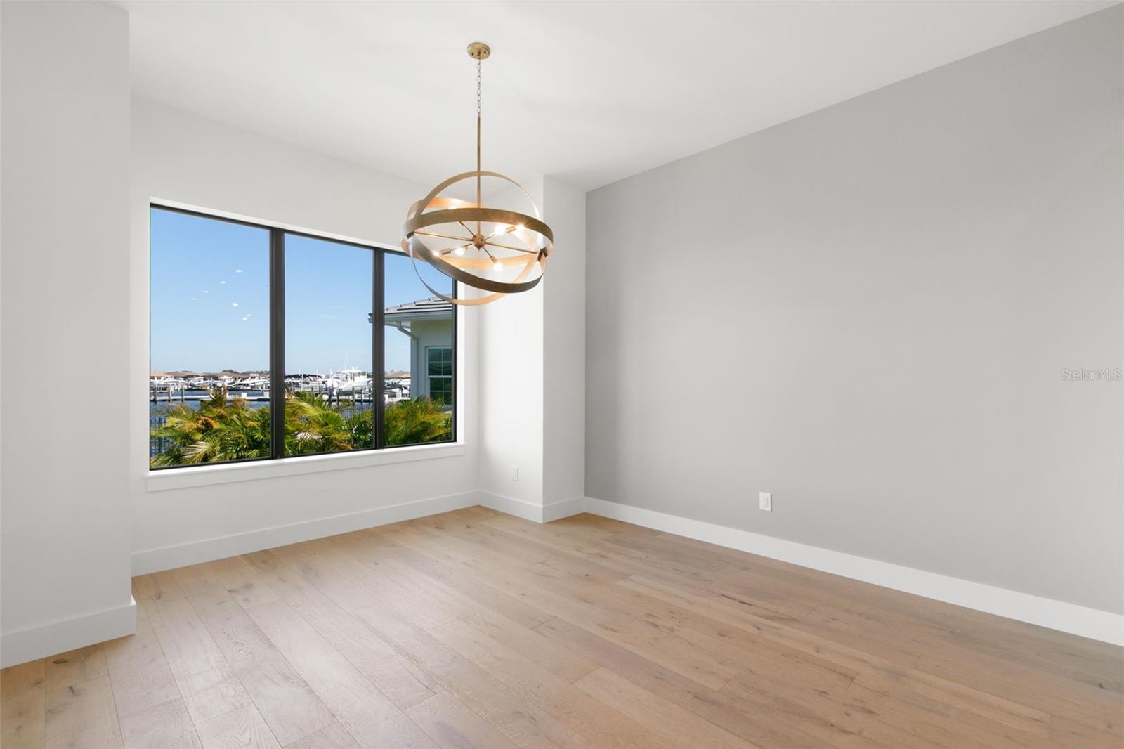 SANCTUARY COVE - Residential