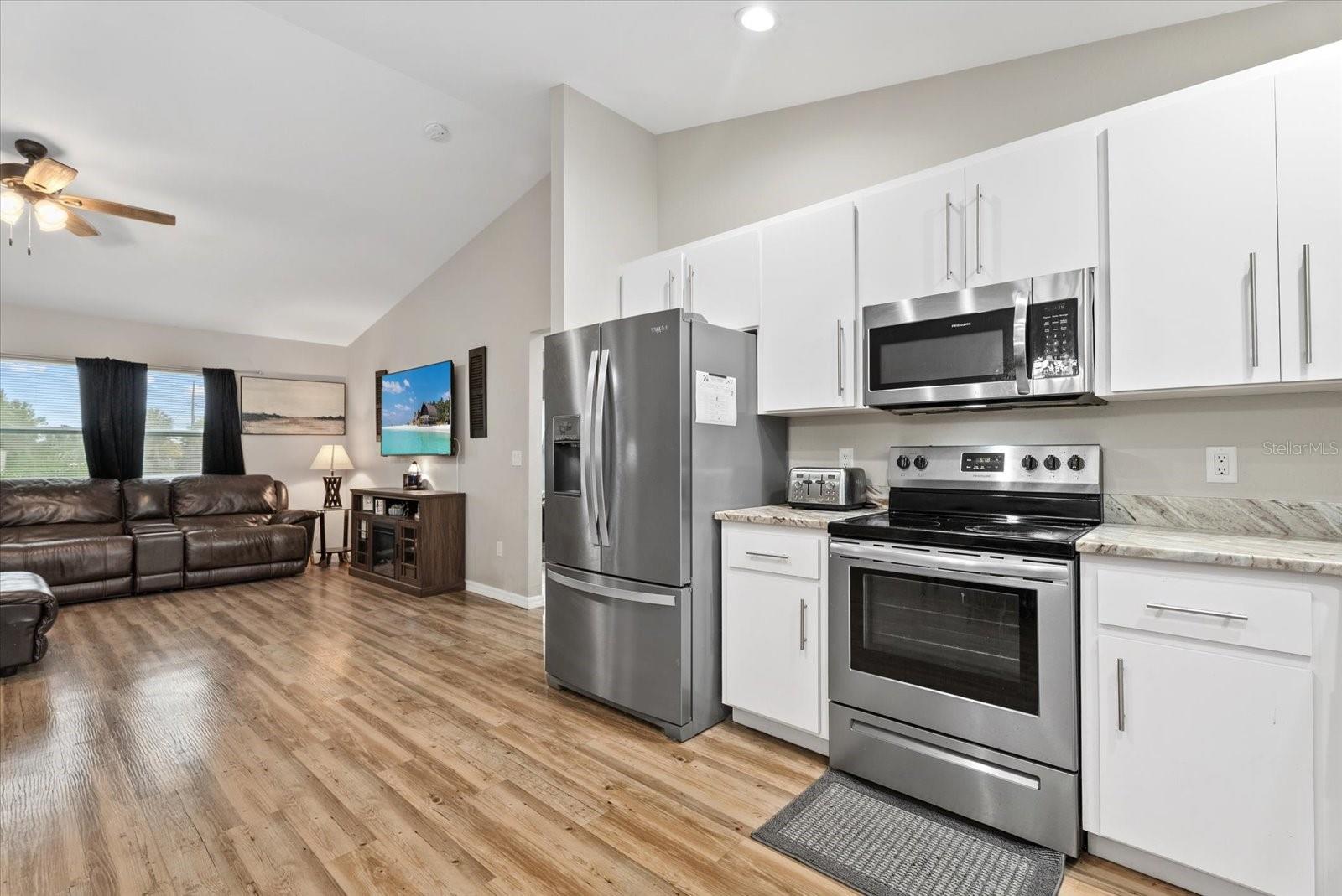 SUNNYBREEZE PALMS GOLF COURSE - Residential