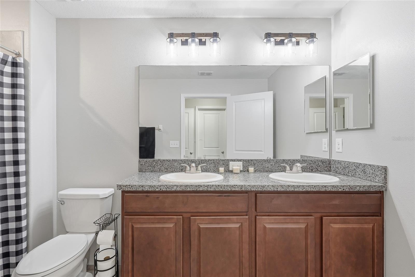 SUMMERFIELD CROSSINGS VILLAGE - Residential