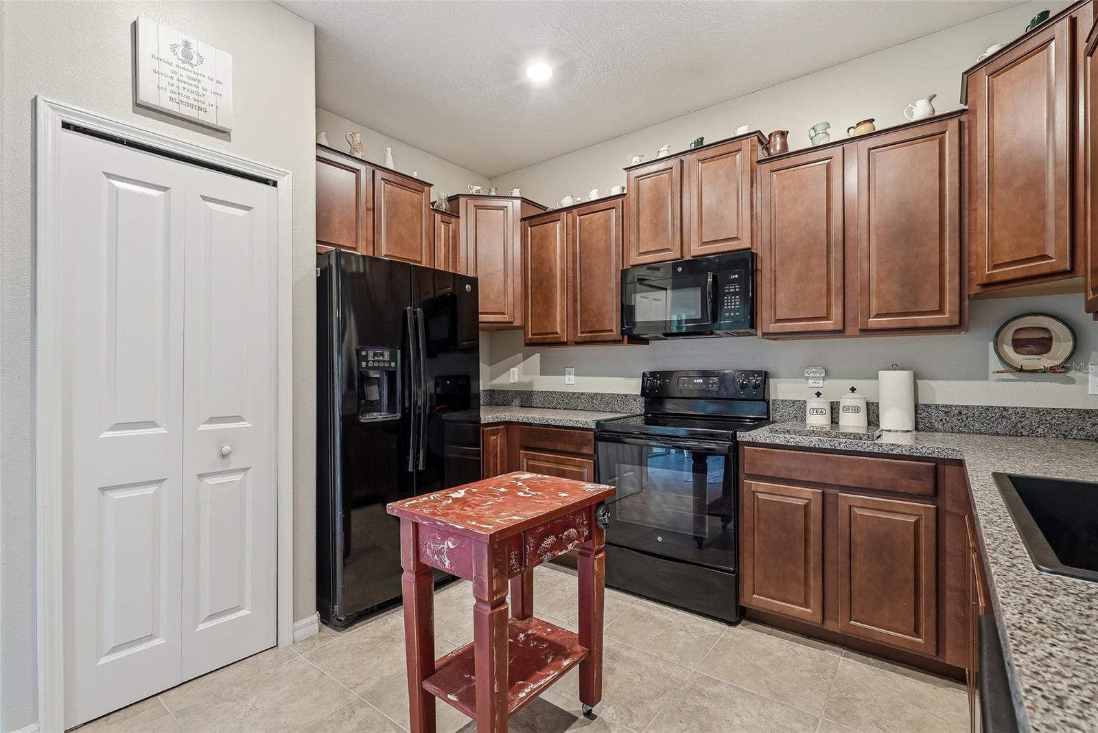 SUMMERFIELD CROSSINGS VILLAGE - Residential