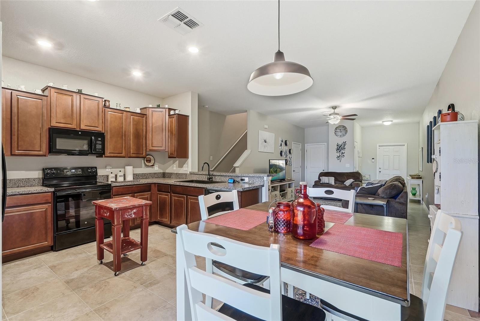 SUMMERFIELD CROSSINGS VILLAGE - Residential