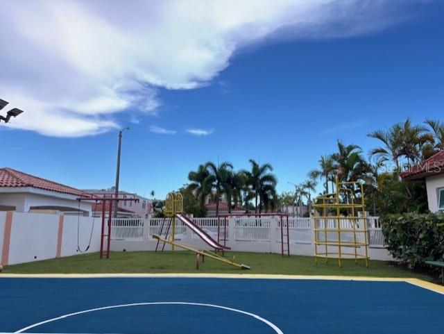 URB. GRAND PALM II - Residential