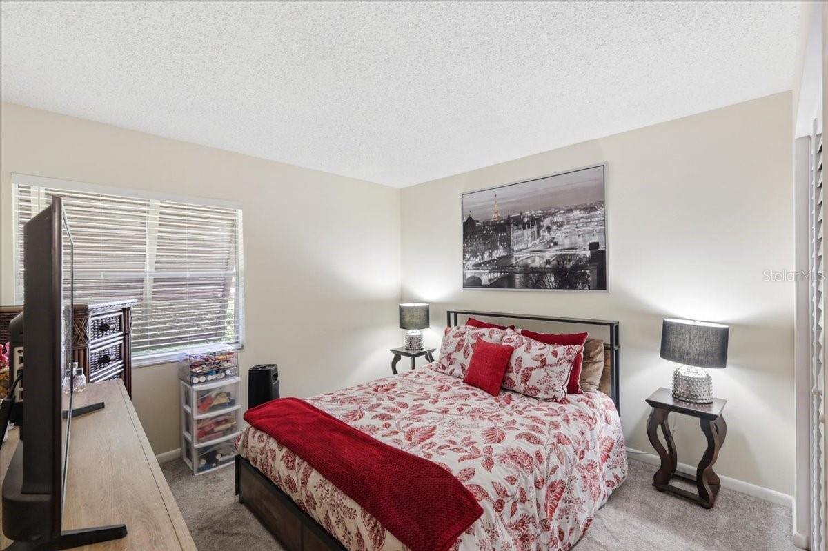 LAKESIDE CONDO APTS - Residential