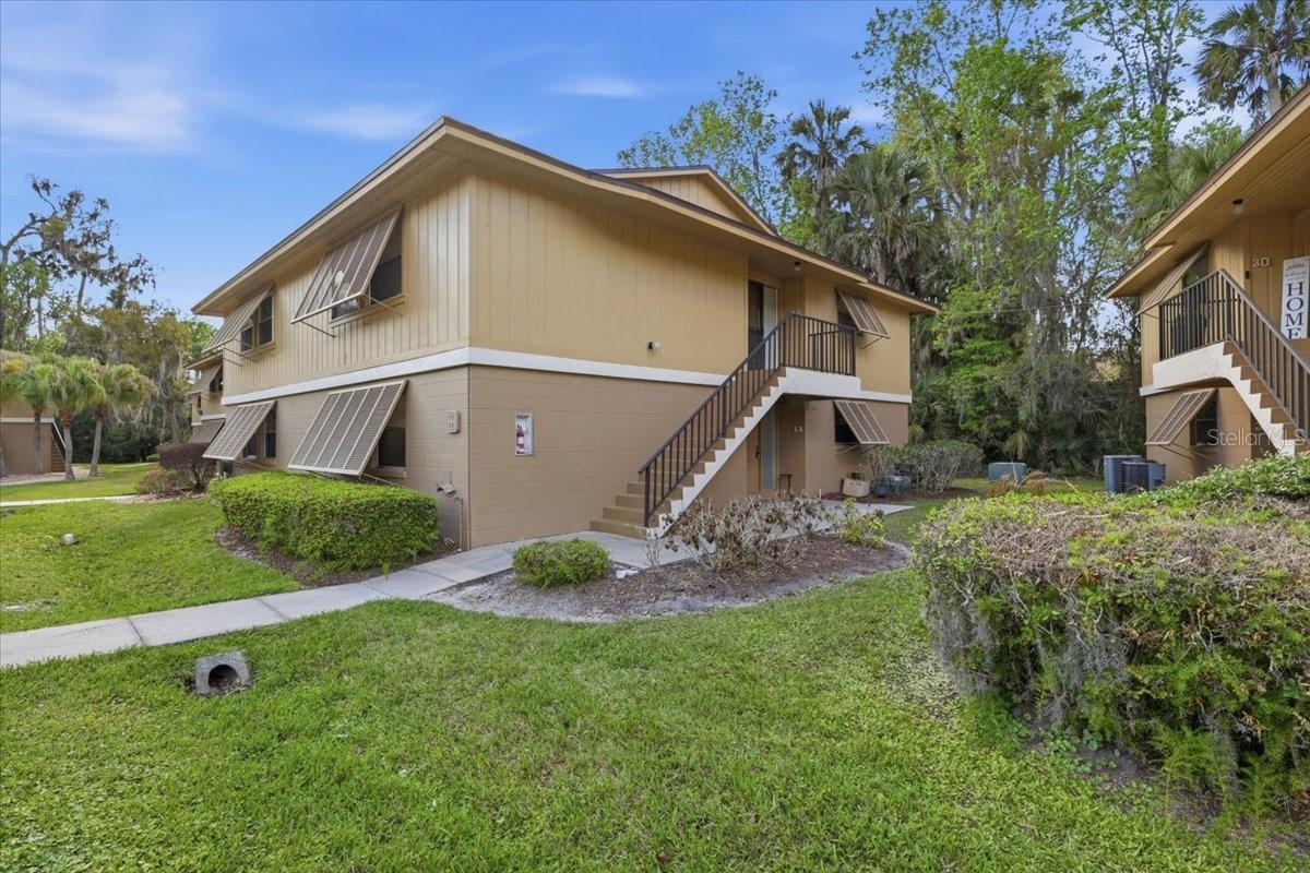 LAKESIDE CONDO APTS - Residential
