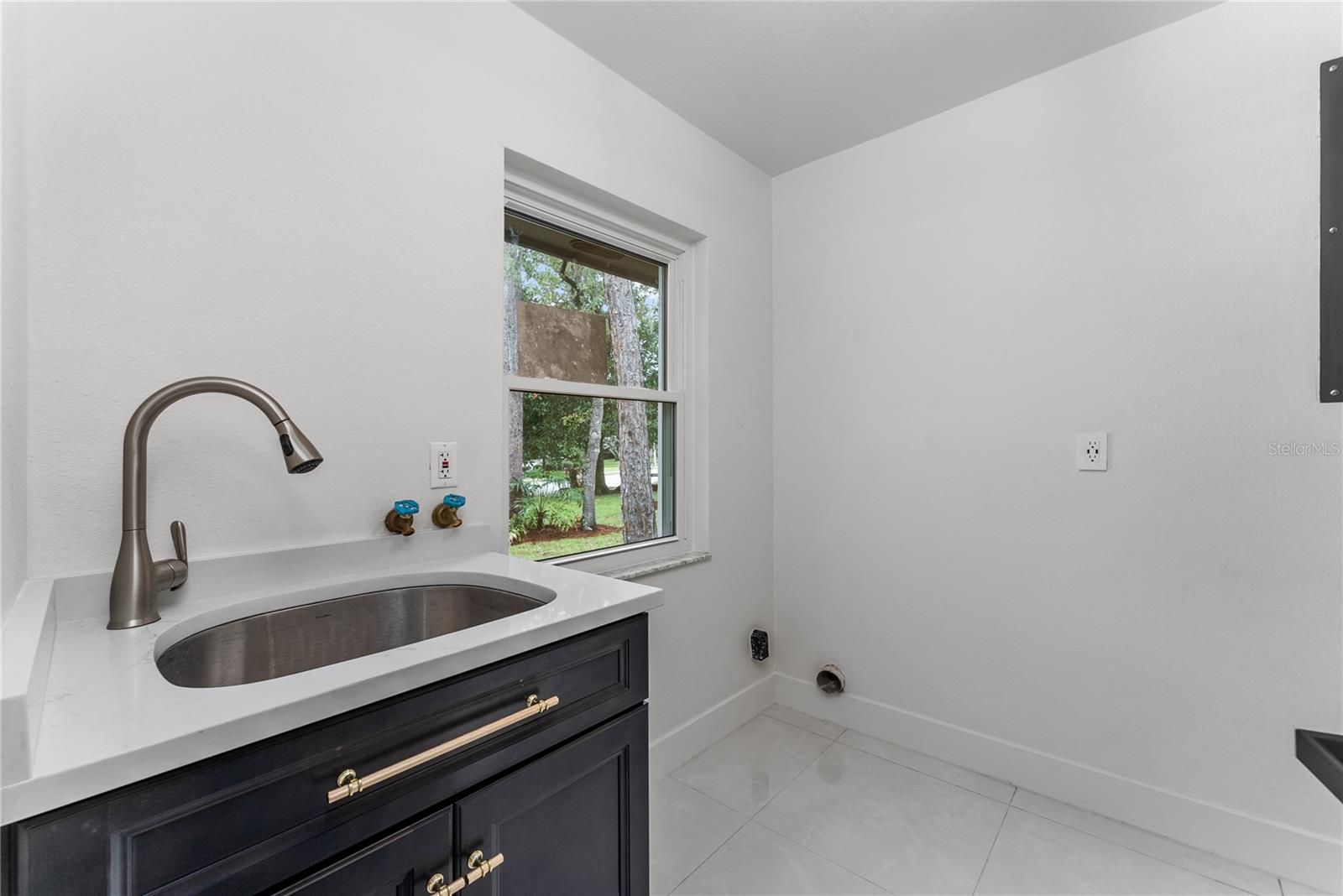 SWEETWATER OAKS SEC 09 - Residential