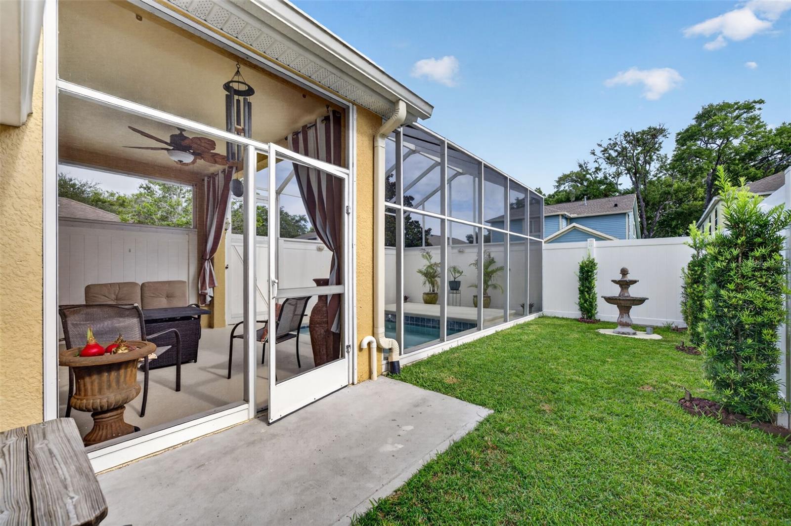 WINTER OAKS - Residential