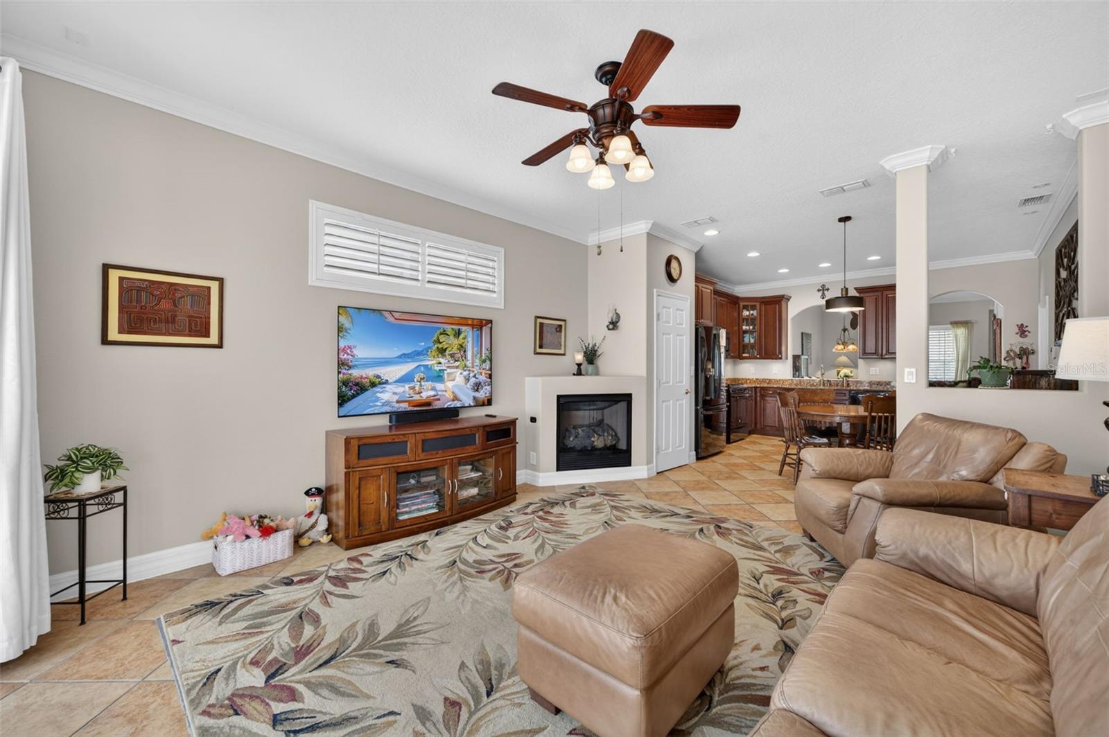 WINTER OAKS - Residential