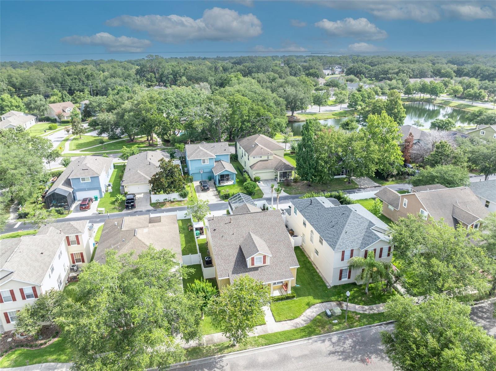 WINTER OAKS - Residential