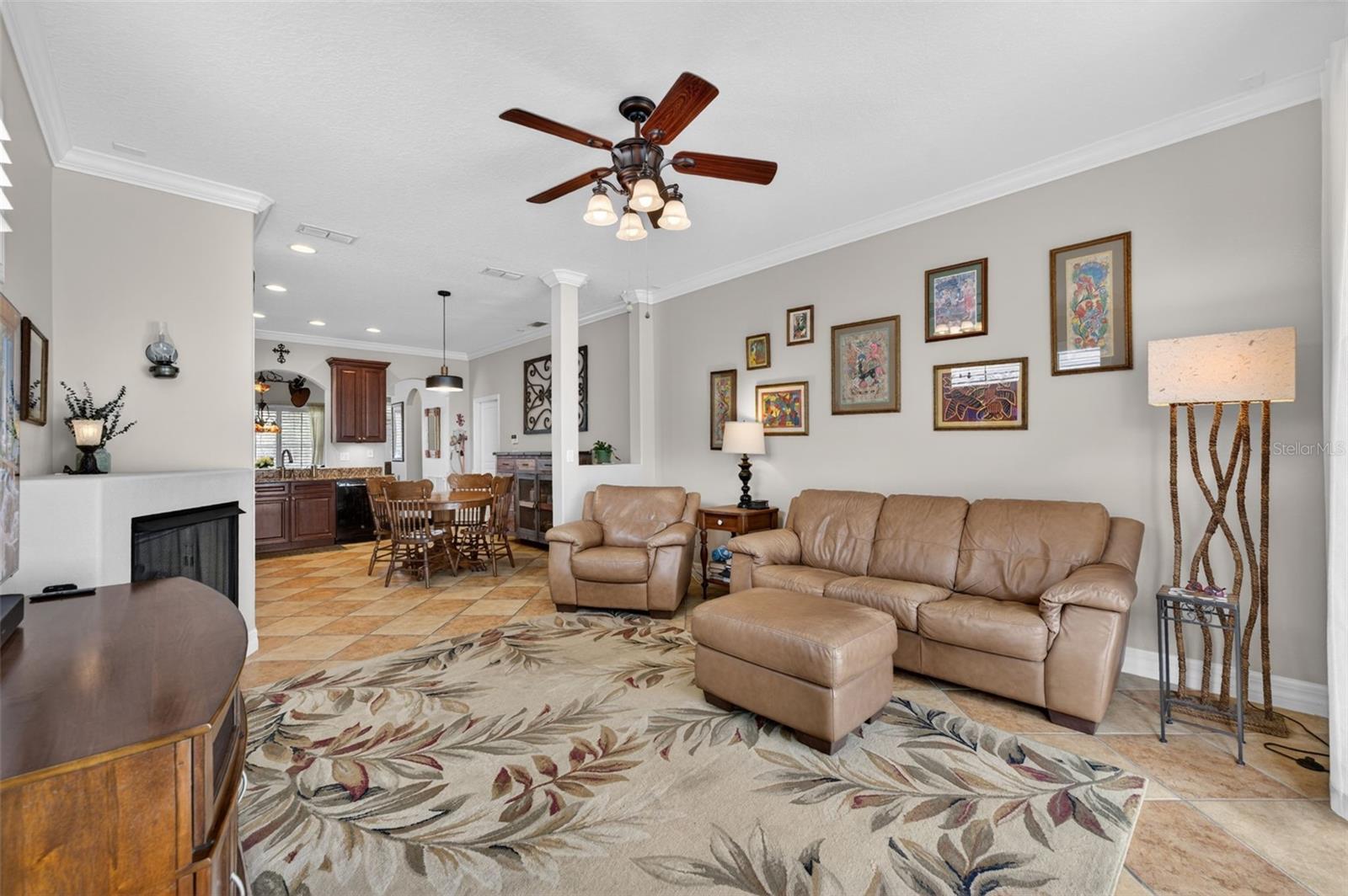 WINTER OAKS - Residential