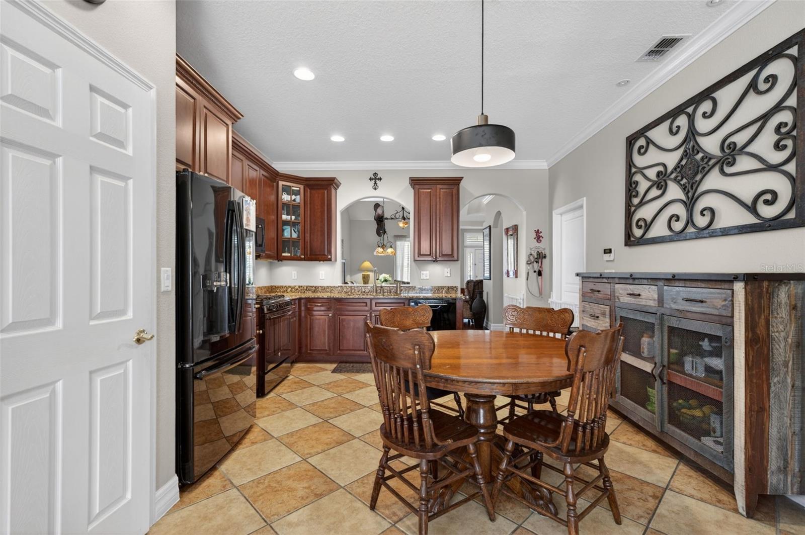 WINTER OAKS - Residential
