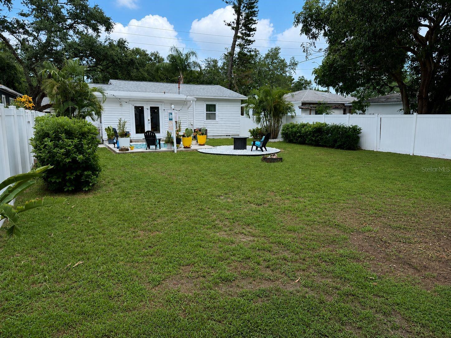 ALLENDALE TERRACE BLKS A-B-1-2-3-4-5-6 - Residential