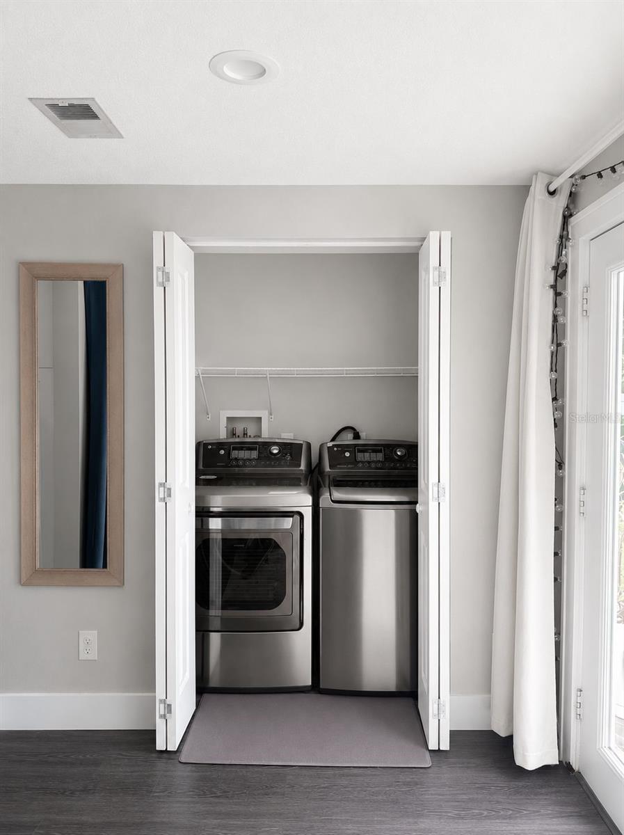 ALLENDALE TERRACE BLKS A-B-1-2-3-4-5-6 - Residential