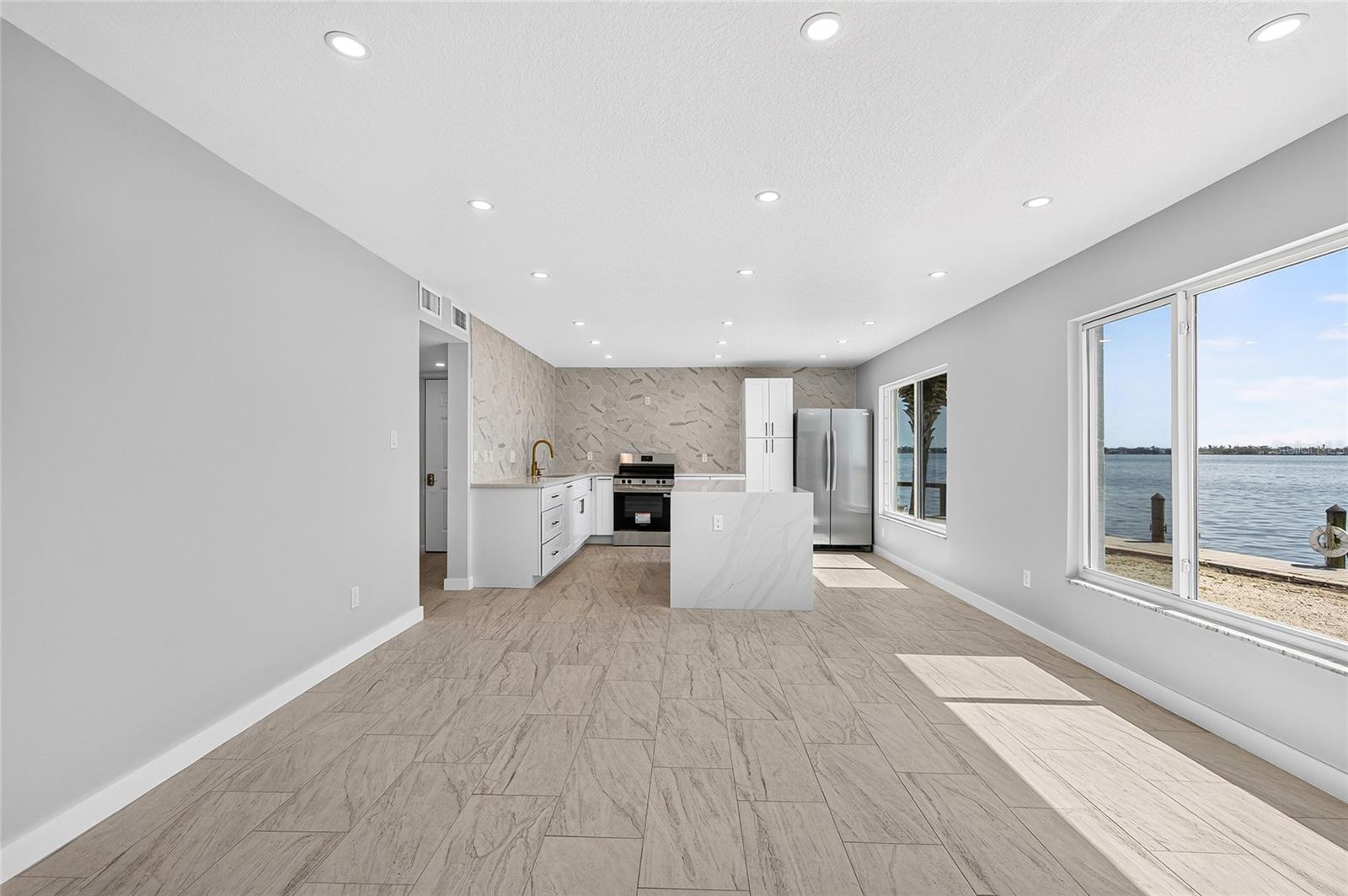 TIKI APTS BLDG 01 - Residential
