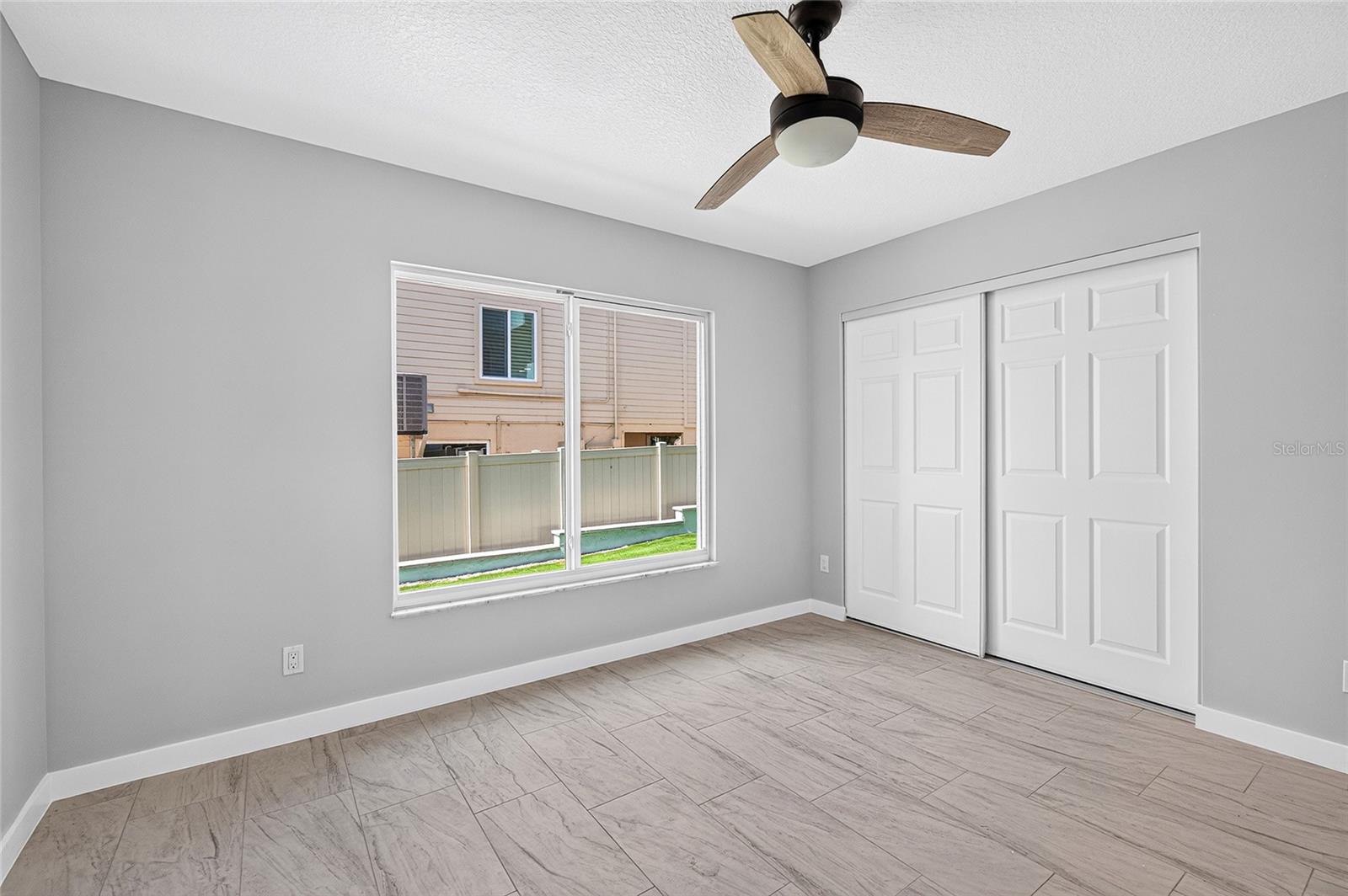 TIKI APTS BLDG 01 - Residential