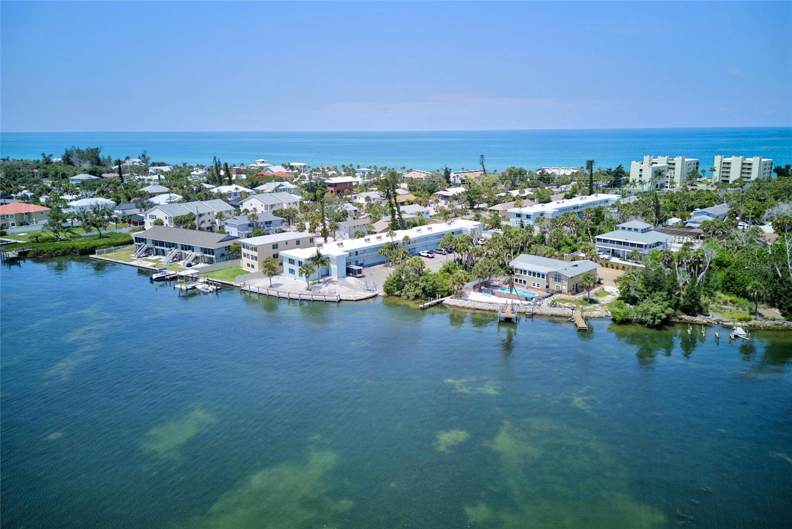 TIKI APTS BLDG 01 - Residential