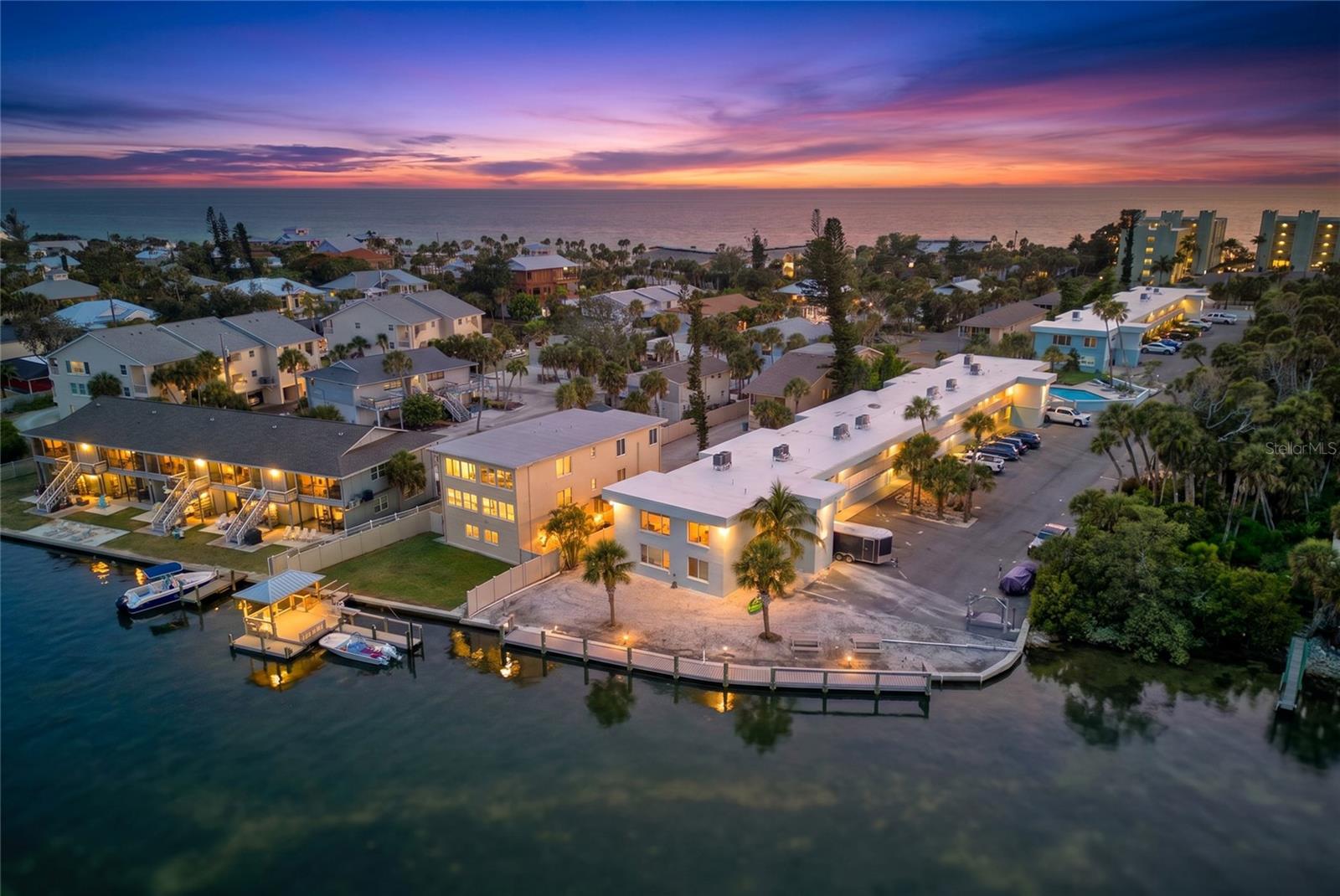 TIKI APTS BLDG 01 - Residential