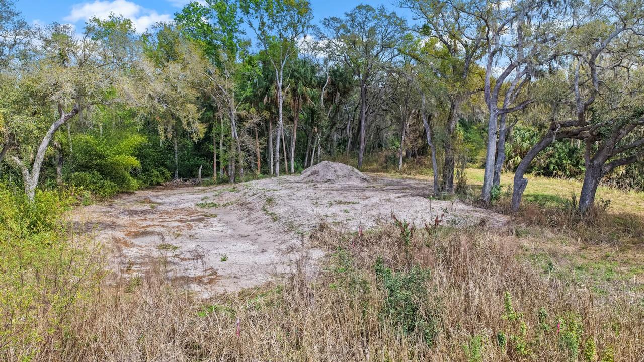 SUNDANCE UNIT 4 - Land