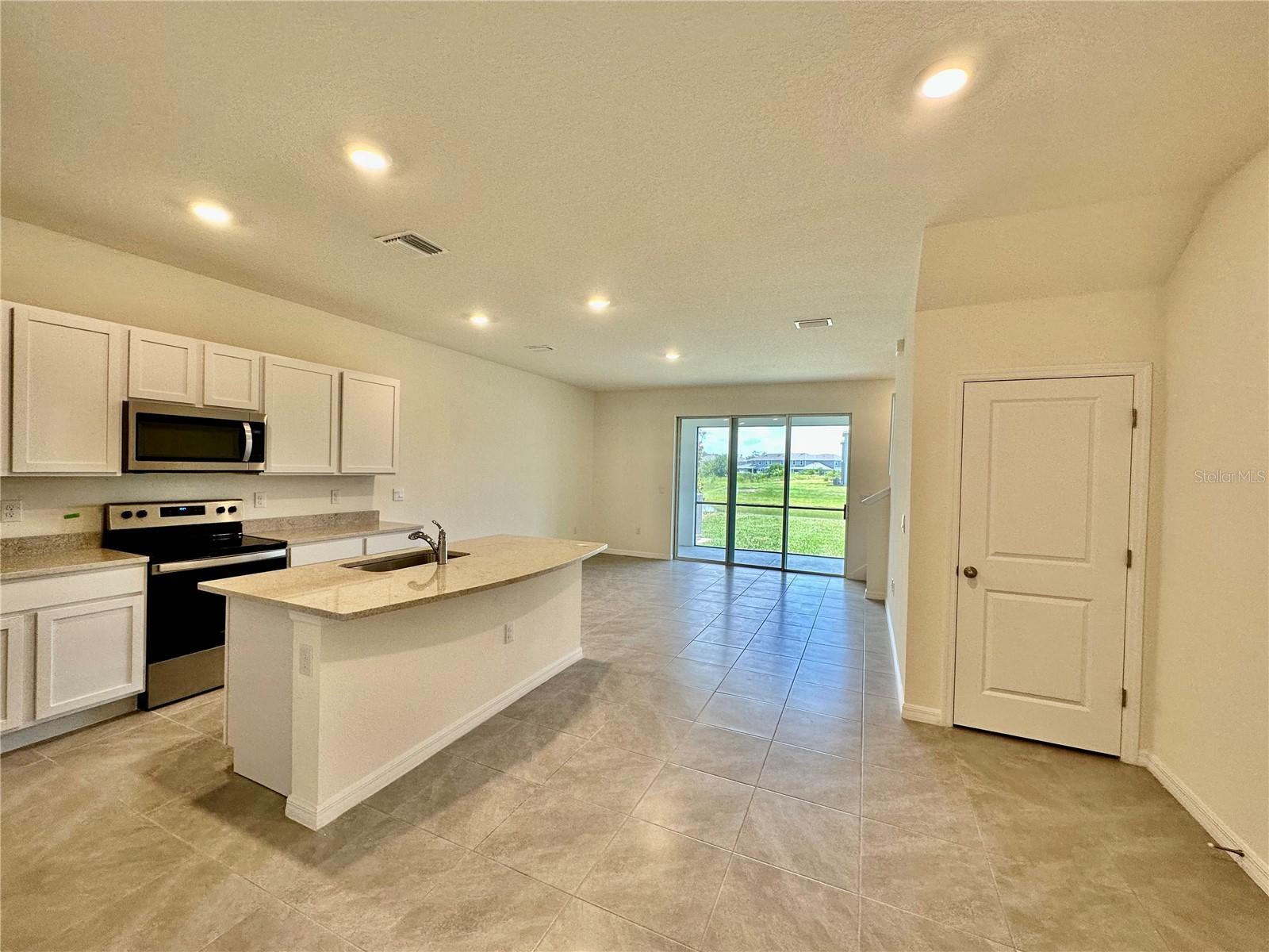 WOODLEAF HAMMOCK - Residential Lease