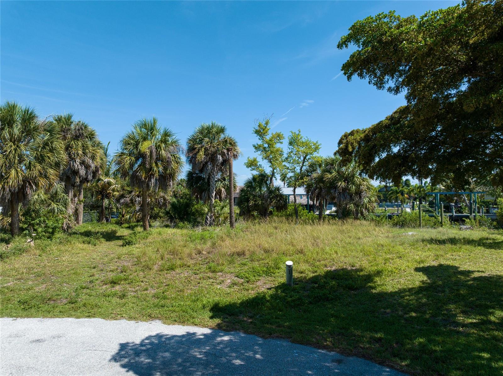 PORT CHARLOTTE SEC 079 - Land