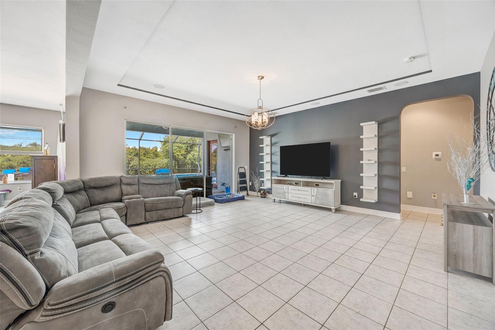 MEADOW POINTE IV PARCEL AA - Residential