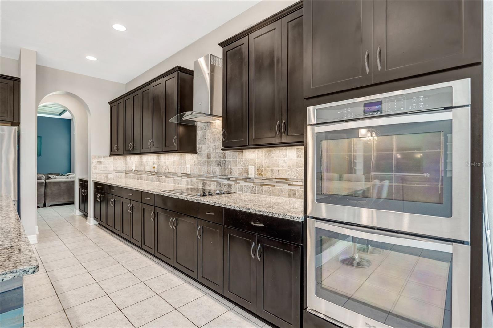 MEADOW POINTE IV PARCEL AA - Residential