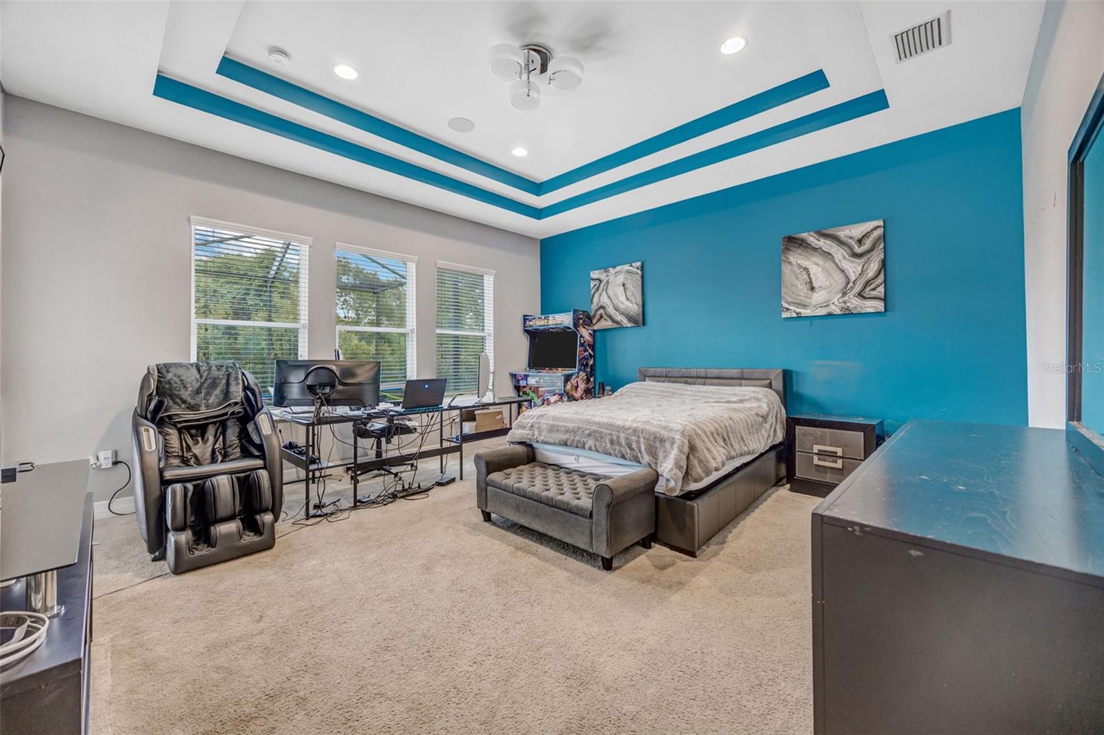 MEADOW POINTE IV PARCEL AA - Residential