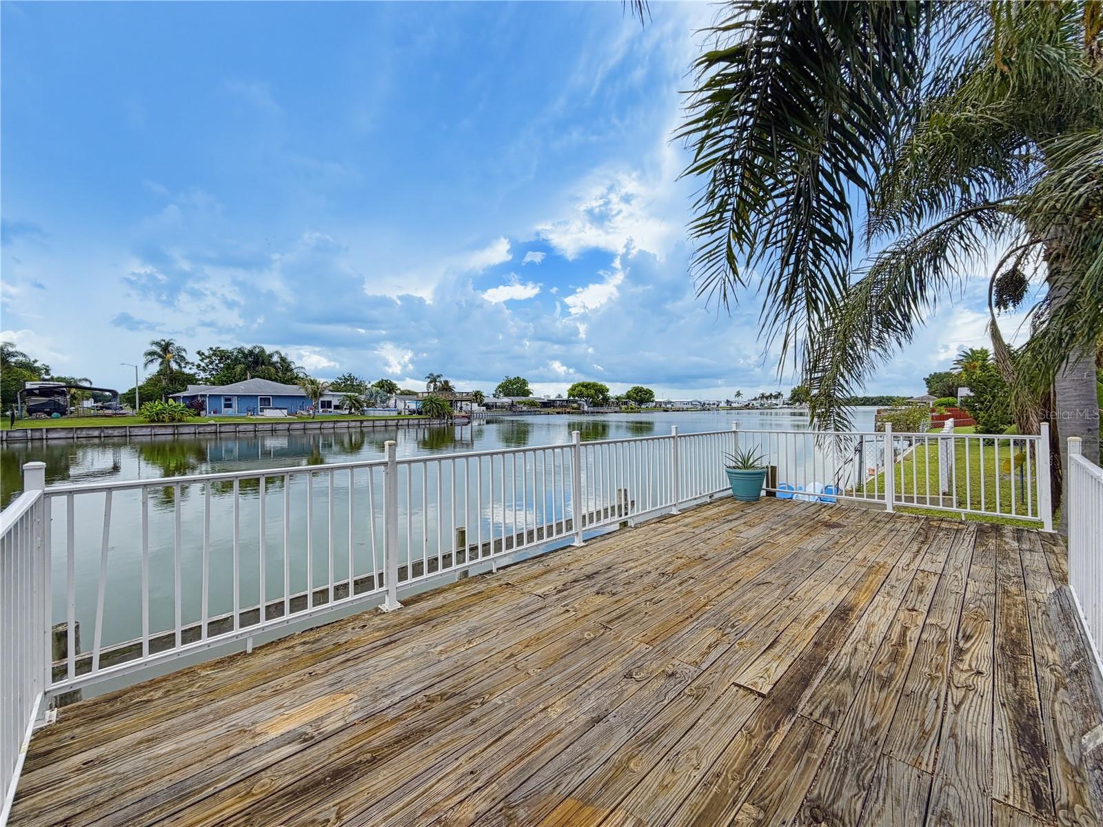 ALOHA GARDENS - Residential