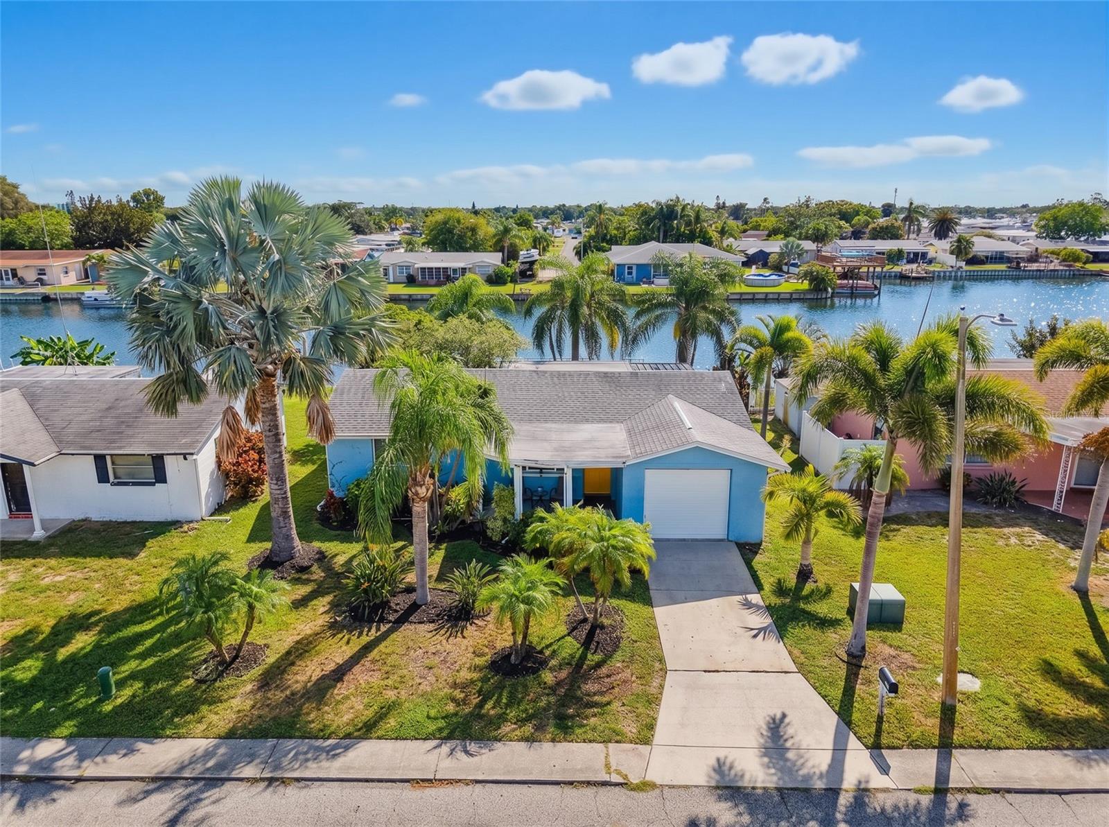 ALOHA GARDENS - Residential
