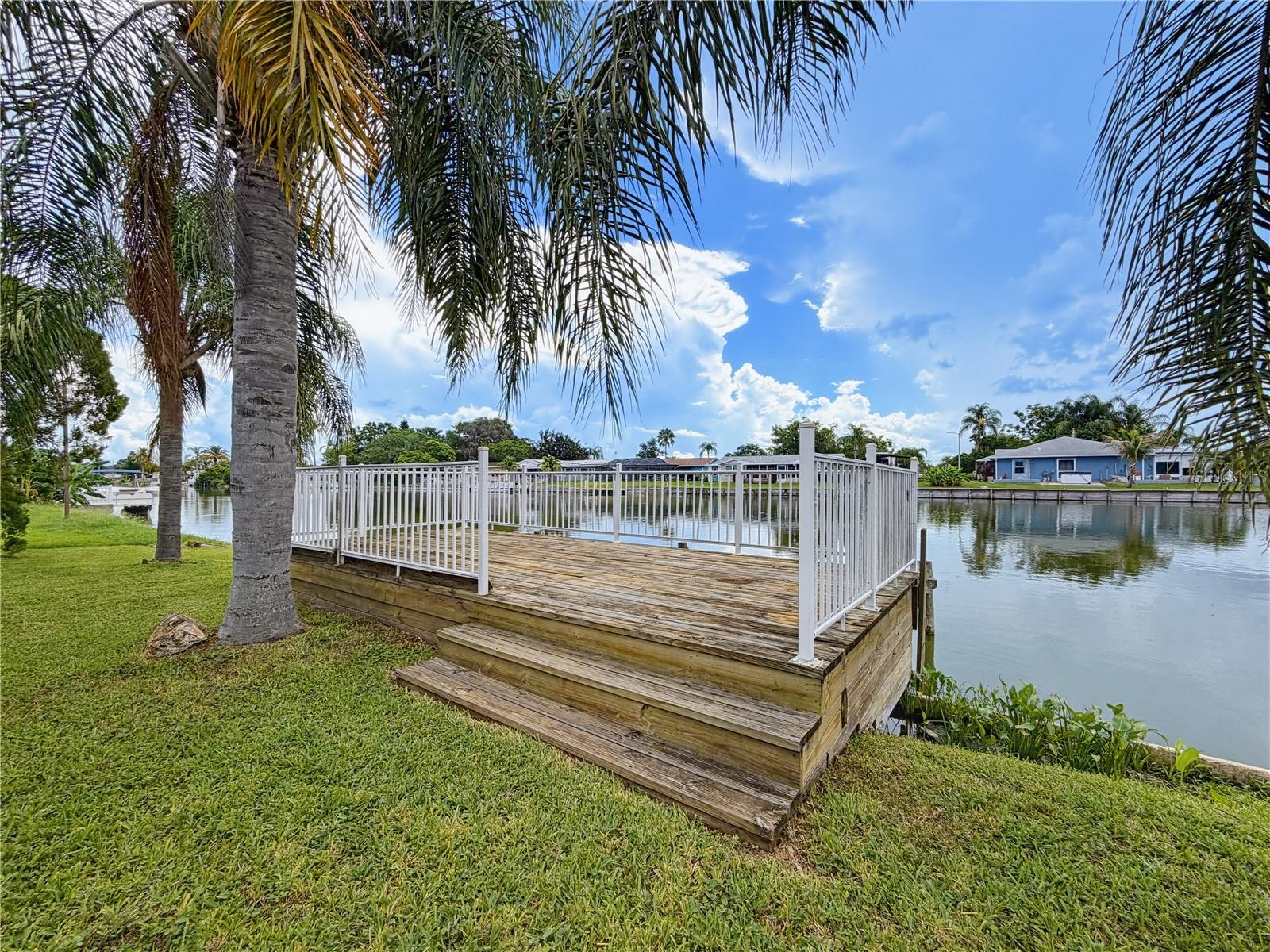 ALOHA GARDENS - Residential