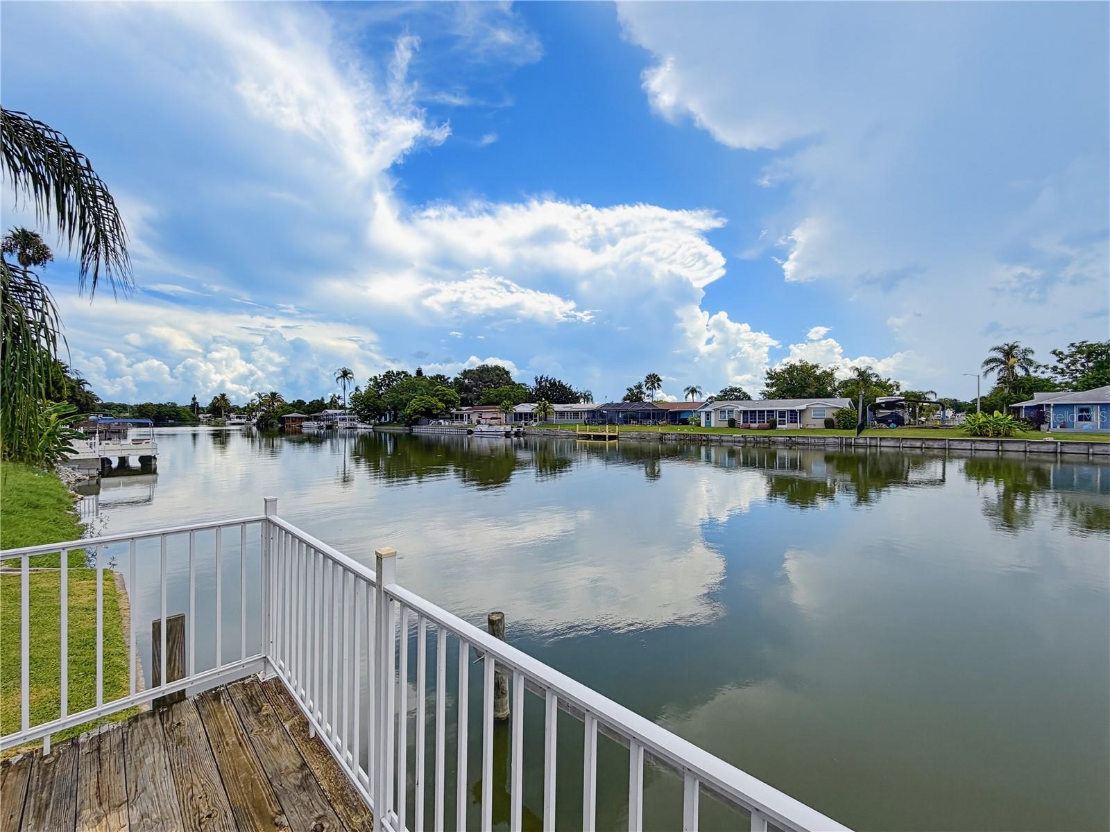 ALOHA GARDENS - Residential
