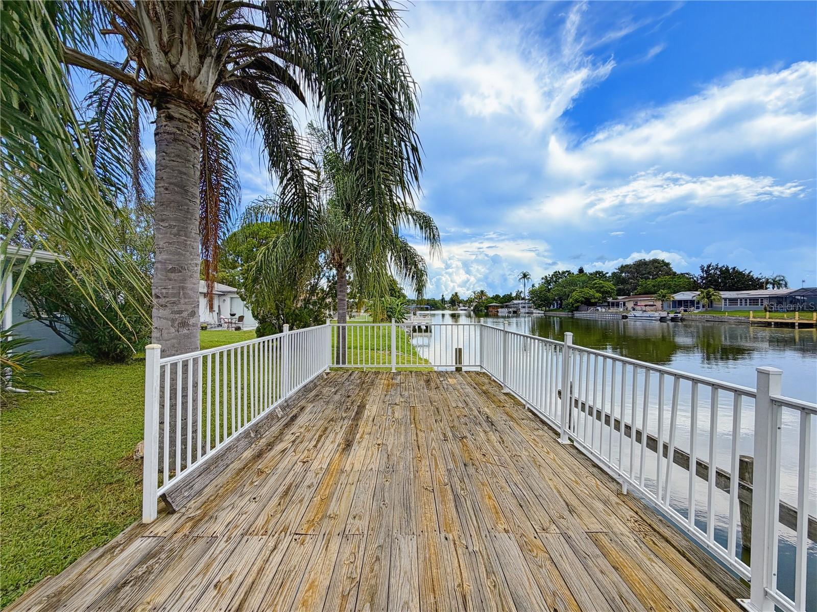 ALOHA GARDENS - Residential