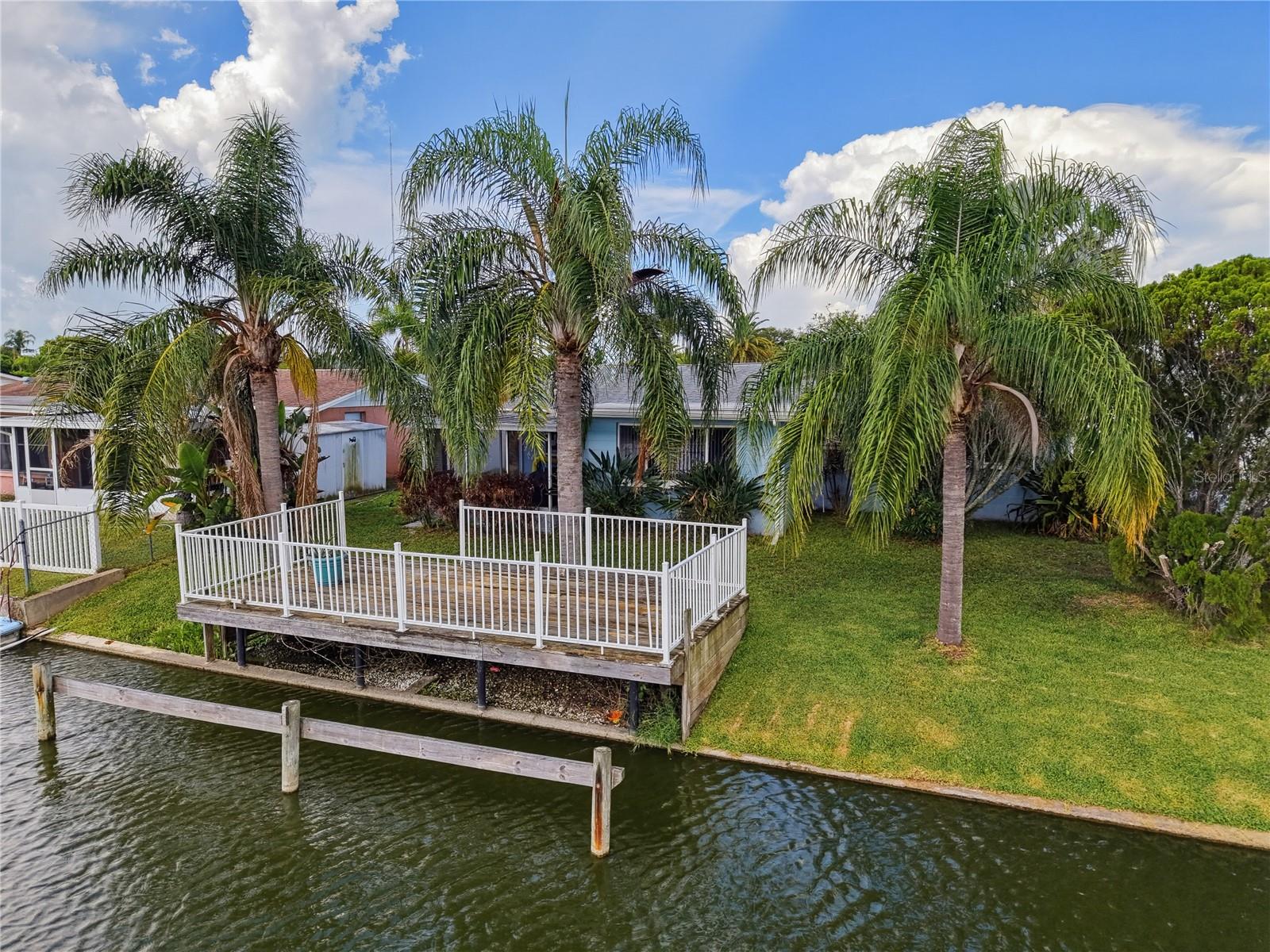 ALOHA GARDENS - Residential