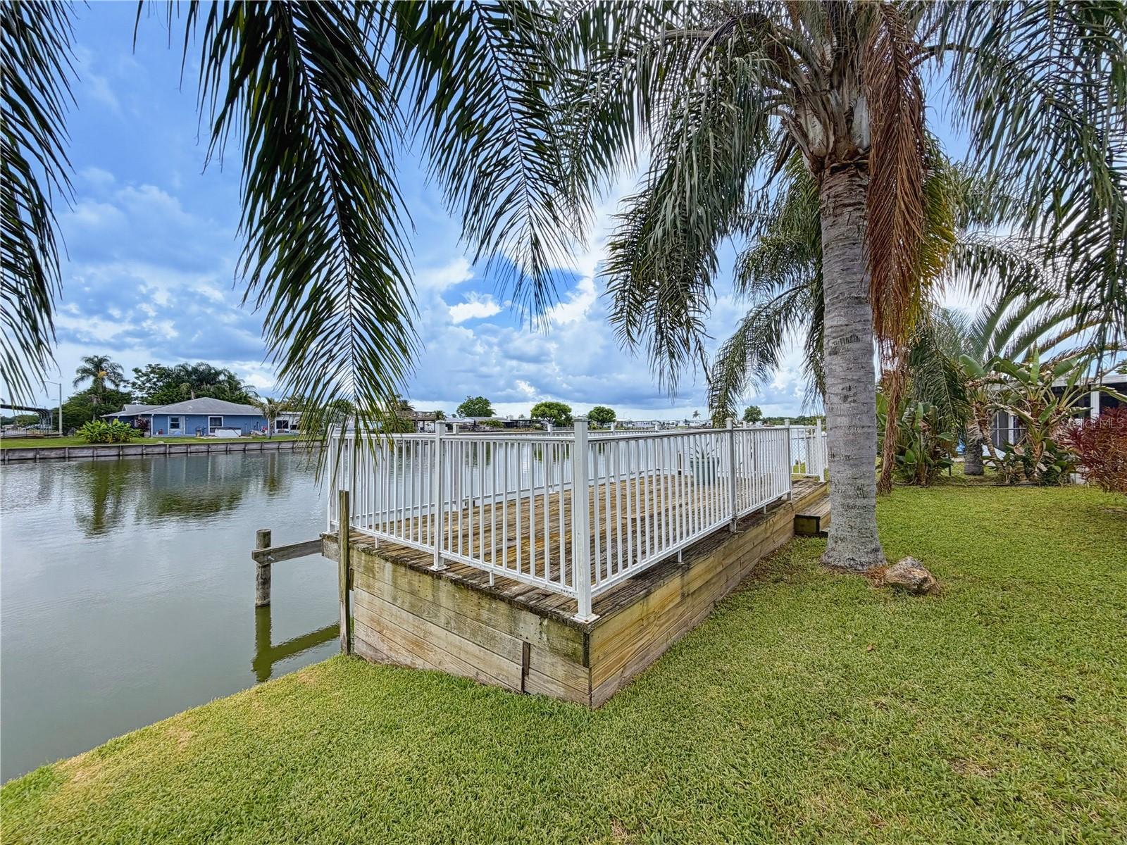 ALOHA GARDENS - Residential