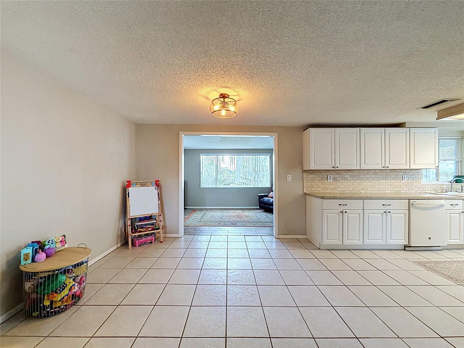 ALOHA GARDENS - Residential