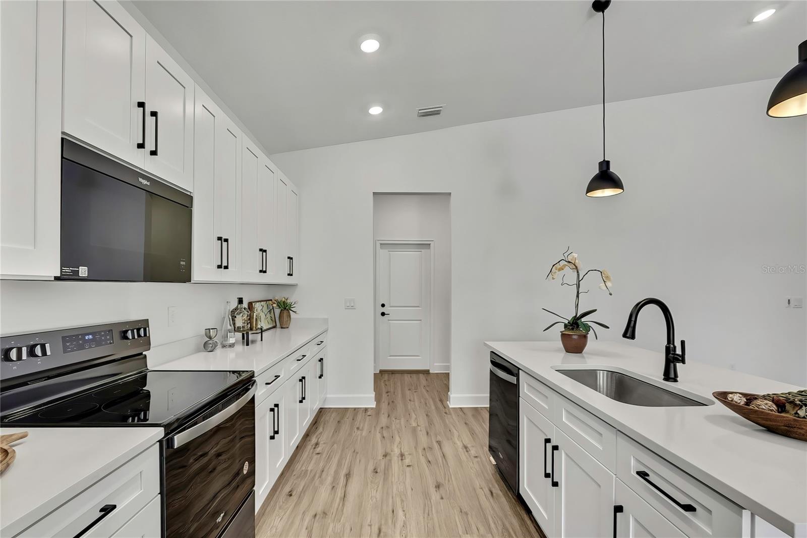 ROYAL HIGHLANDS - Residential