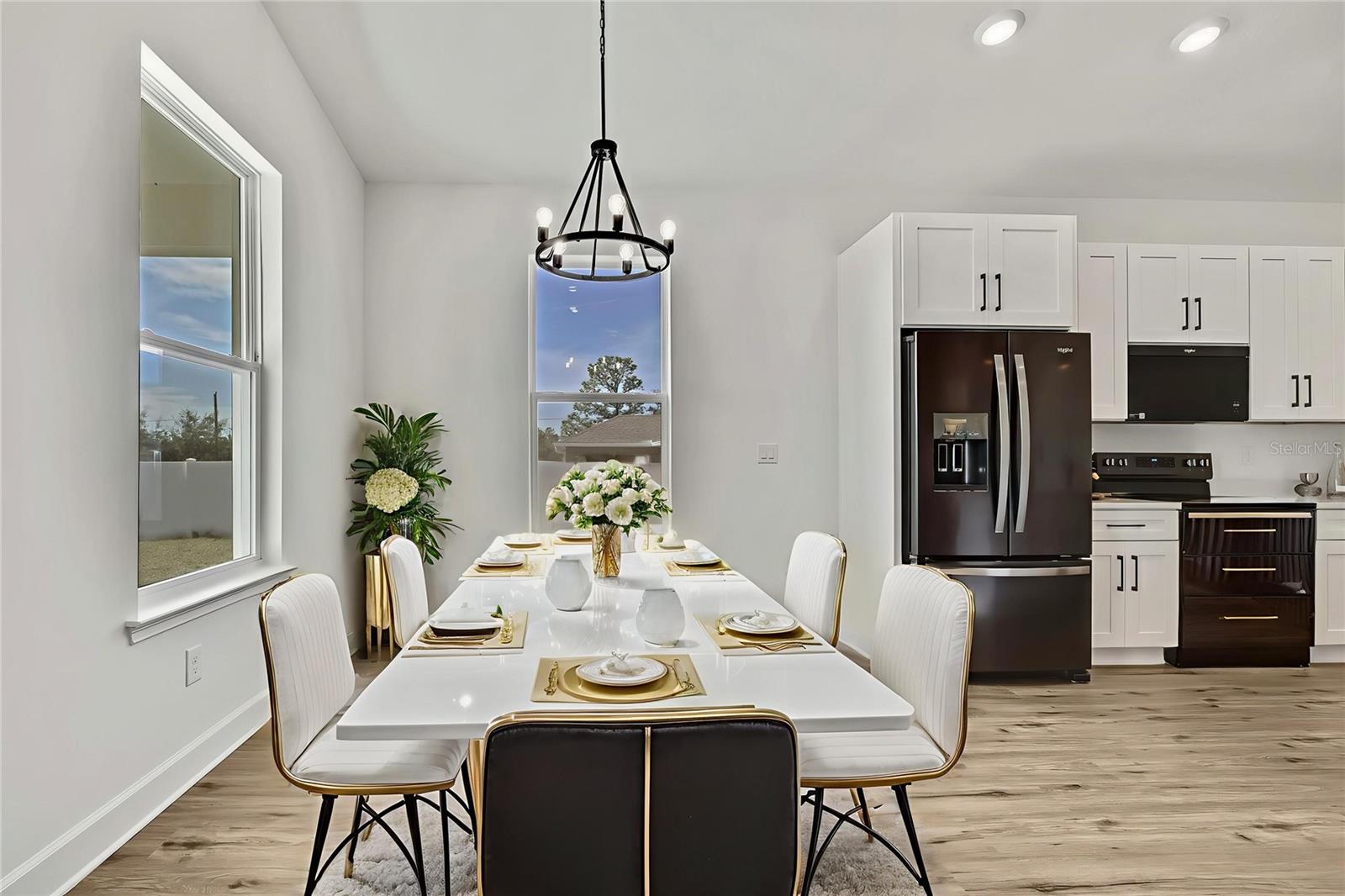 ROYAL HIGHLANDS - Residential