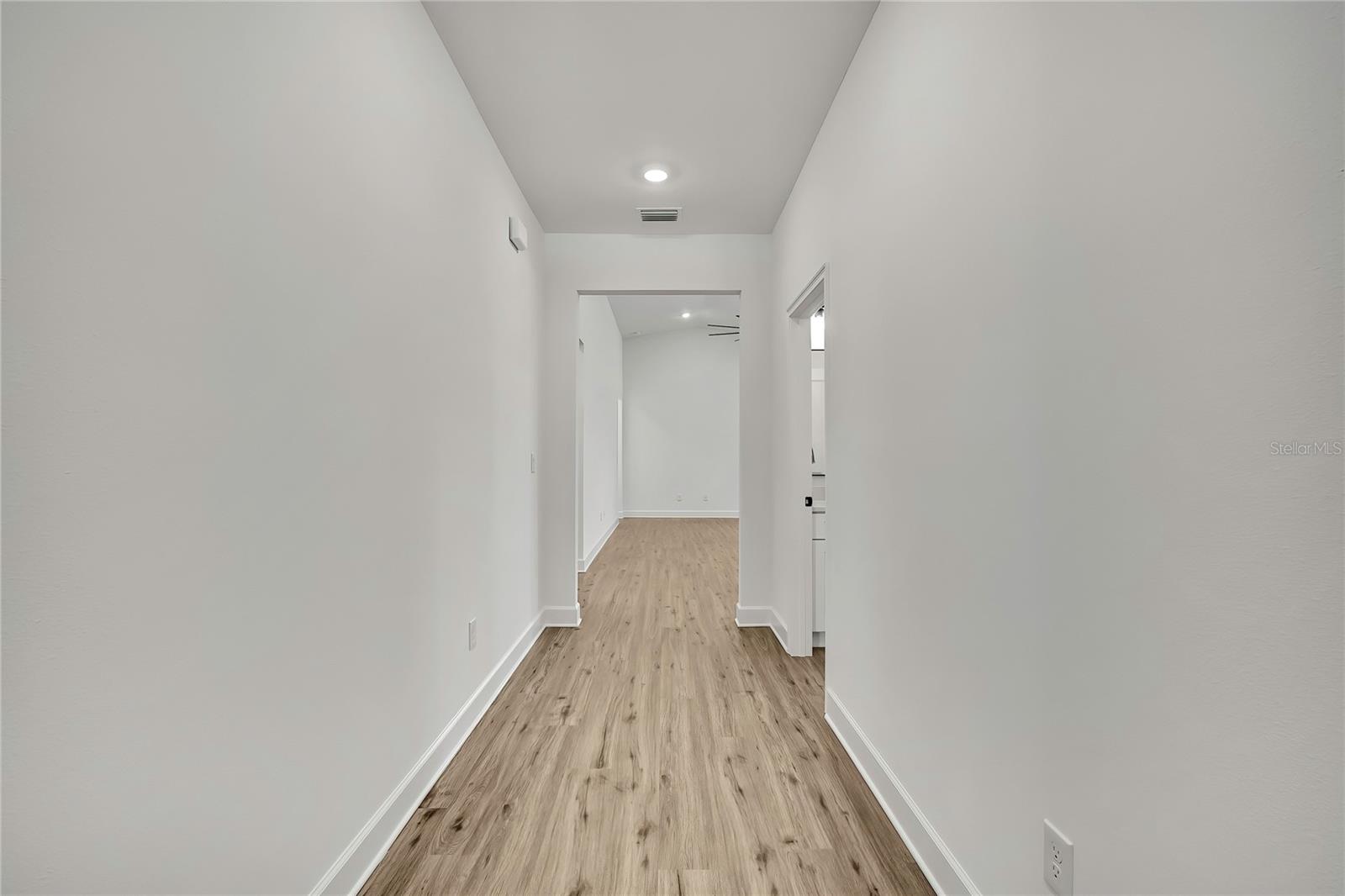 ROYAL HIGHLANDS - Residential