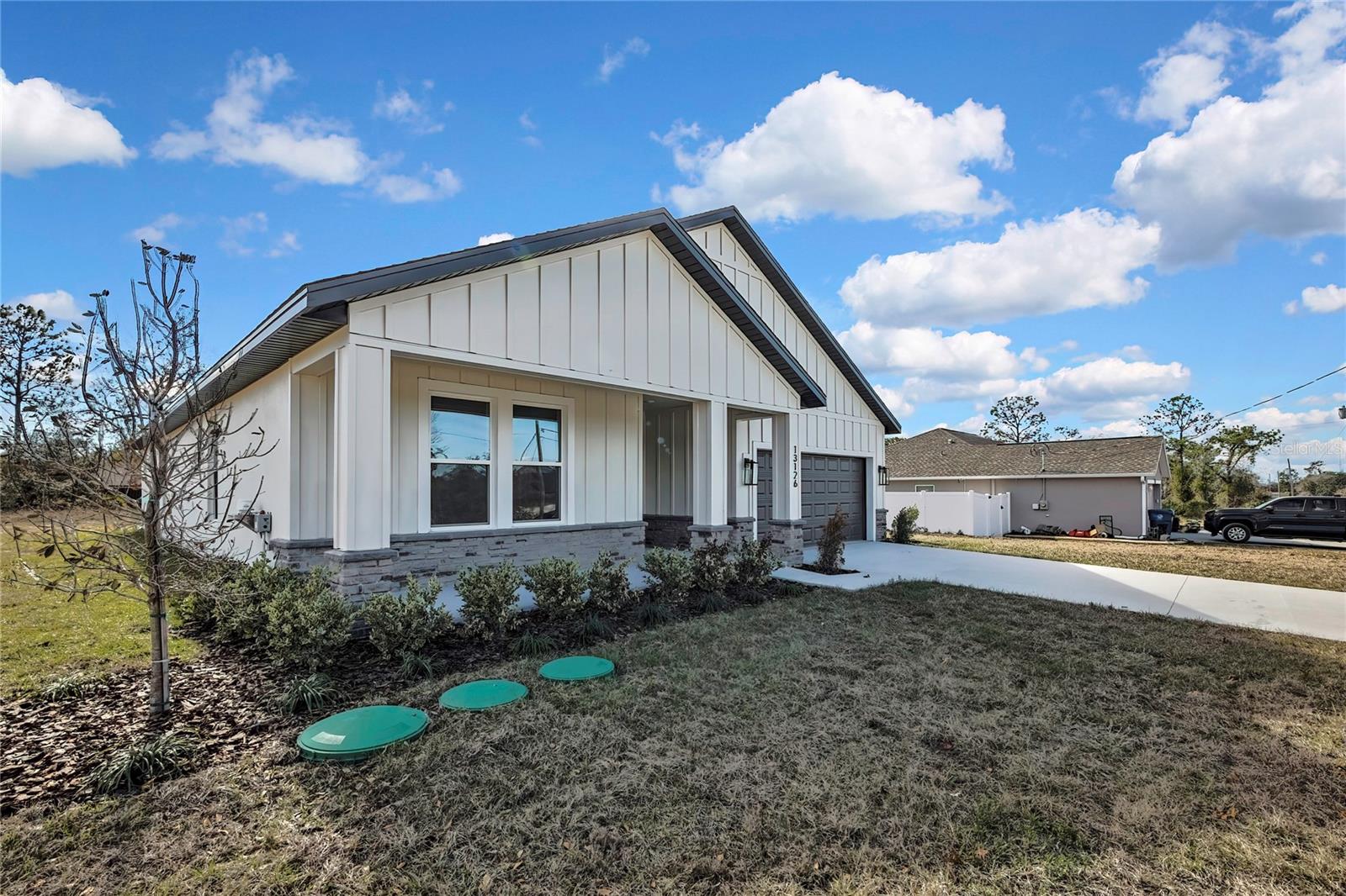 ROYAL HIGHLANDS - Residential