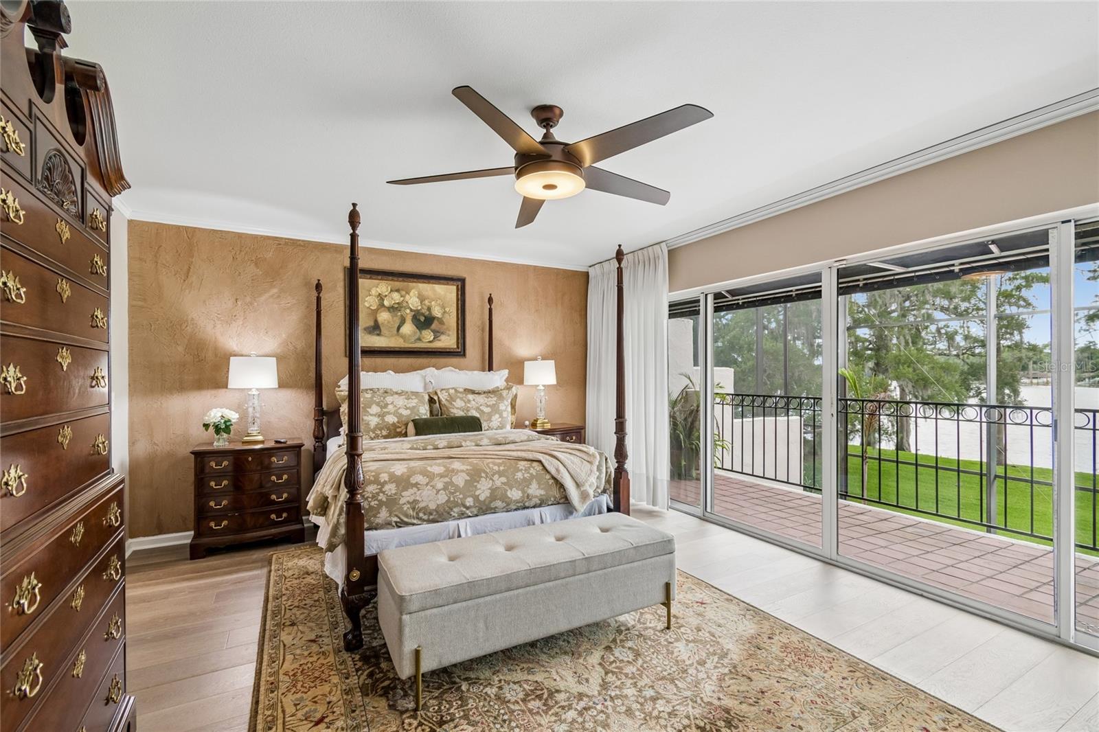 LAKE ELLEN LANDINGS TWNHMS - Residential